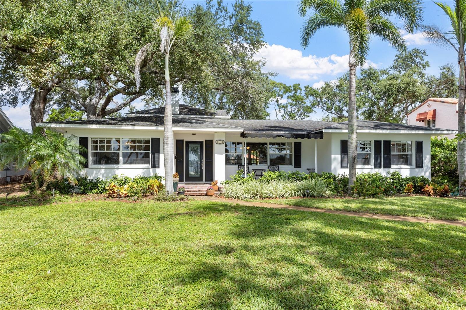 Image 63 of 66 For 311 Sunset Drive N