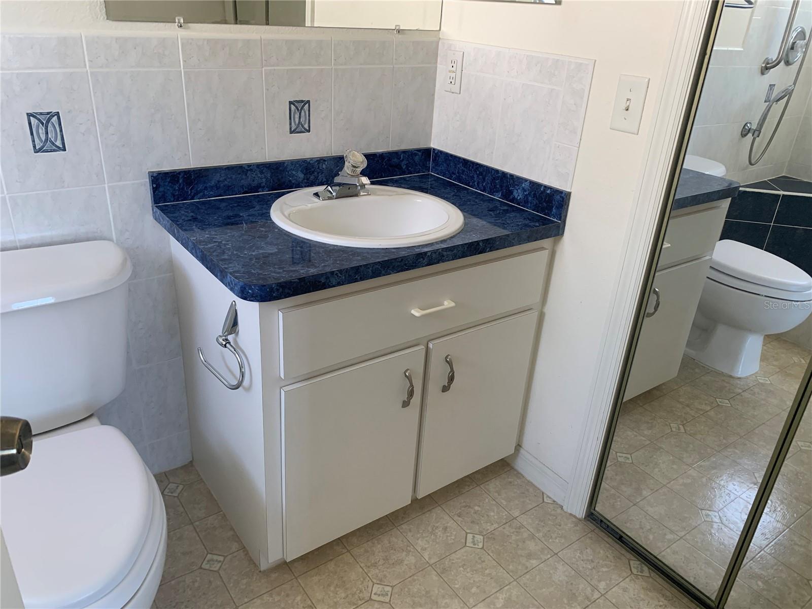 Image 14 of 22 For 7233 Knoll Drive