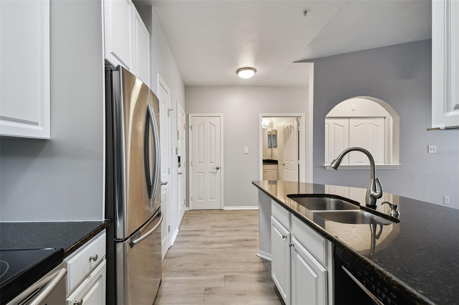 Image 11 of 60 For 5000 Culbreath Key Way 9305