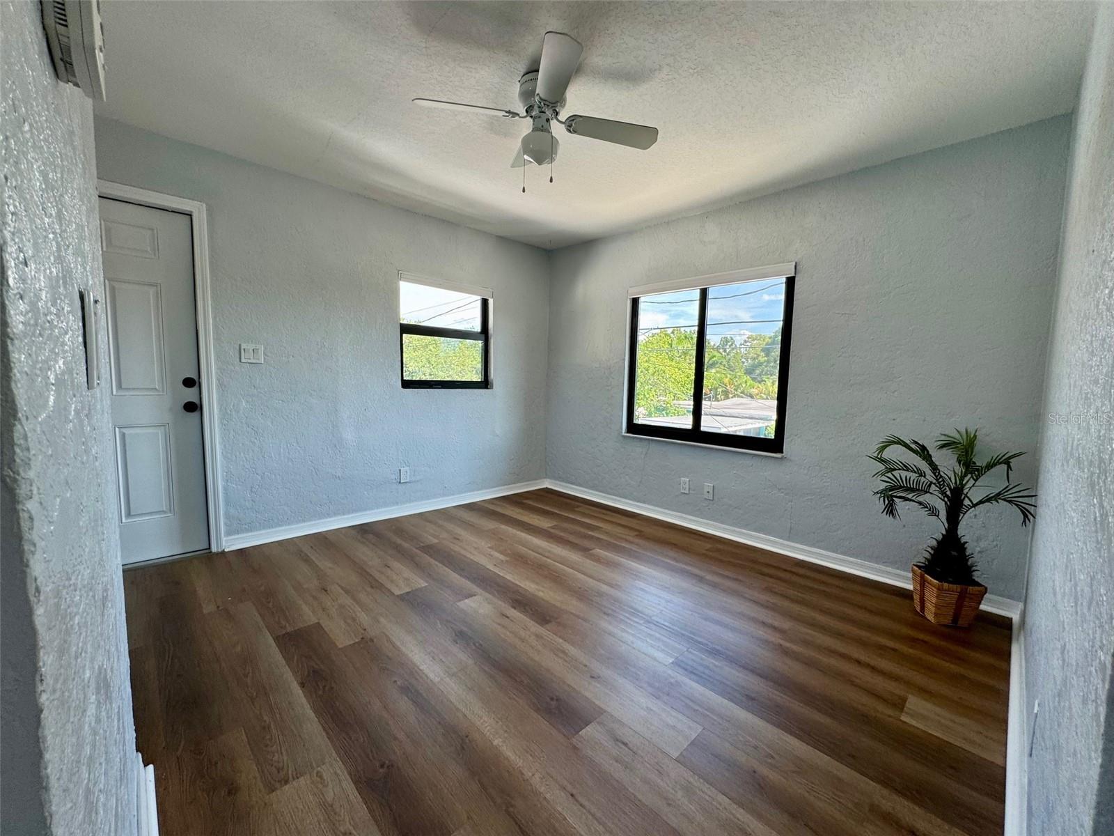 Image 11 of 25 For 4434 1-2 9th Avenue N