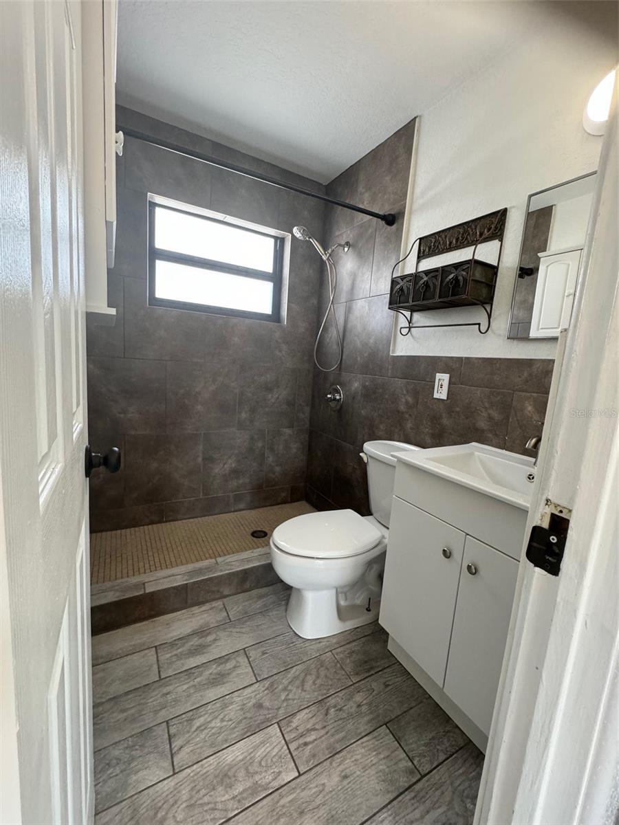Image 7 of 25 For 4434 1-2 9th Avenue N