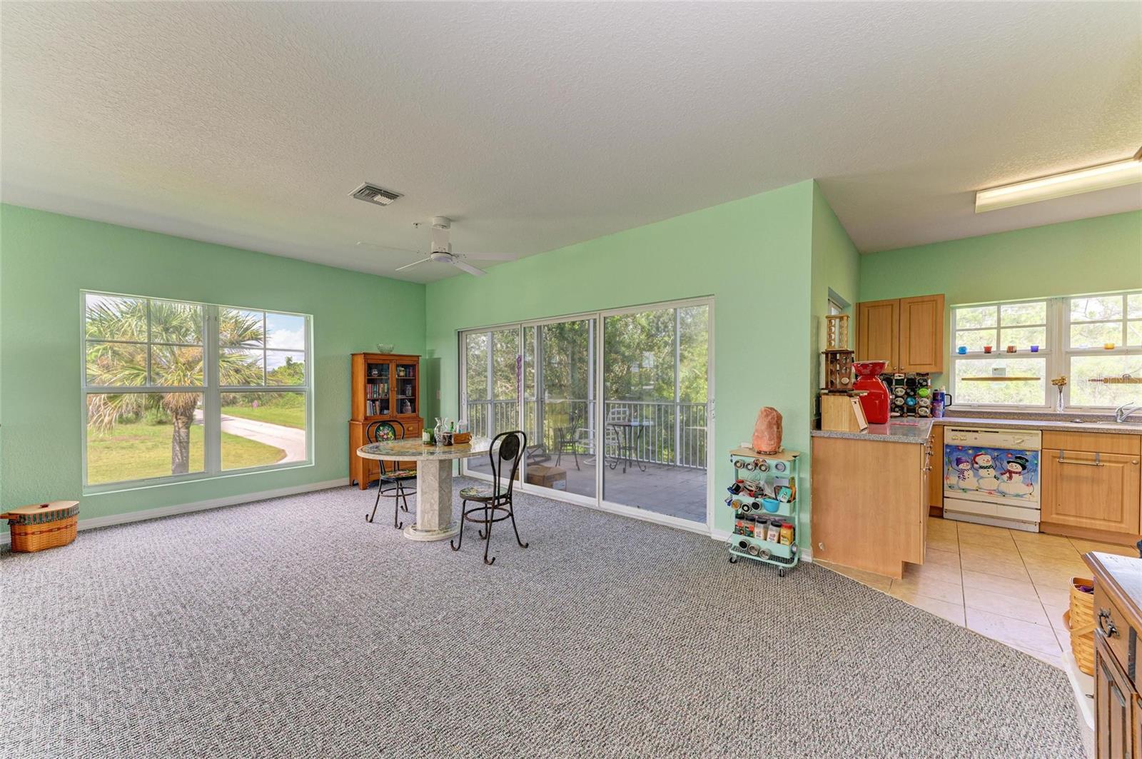 Image 15 of 96 For 3917 Cape Haze Drive 606