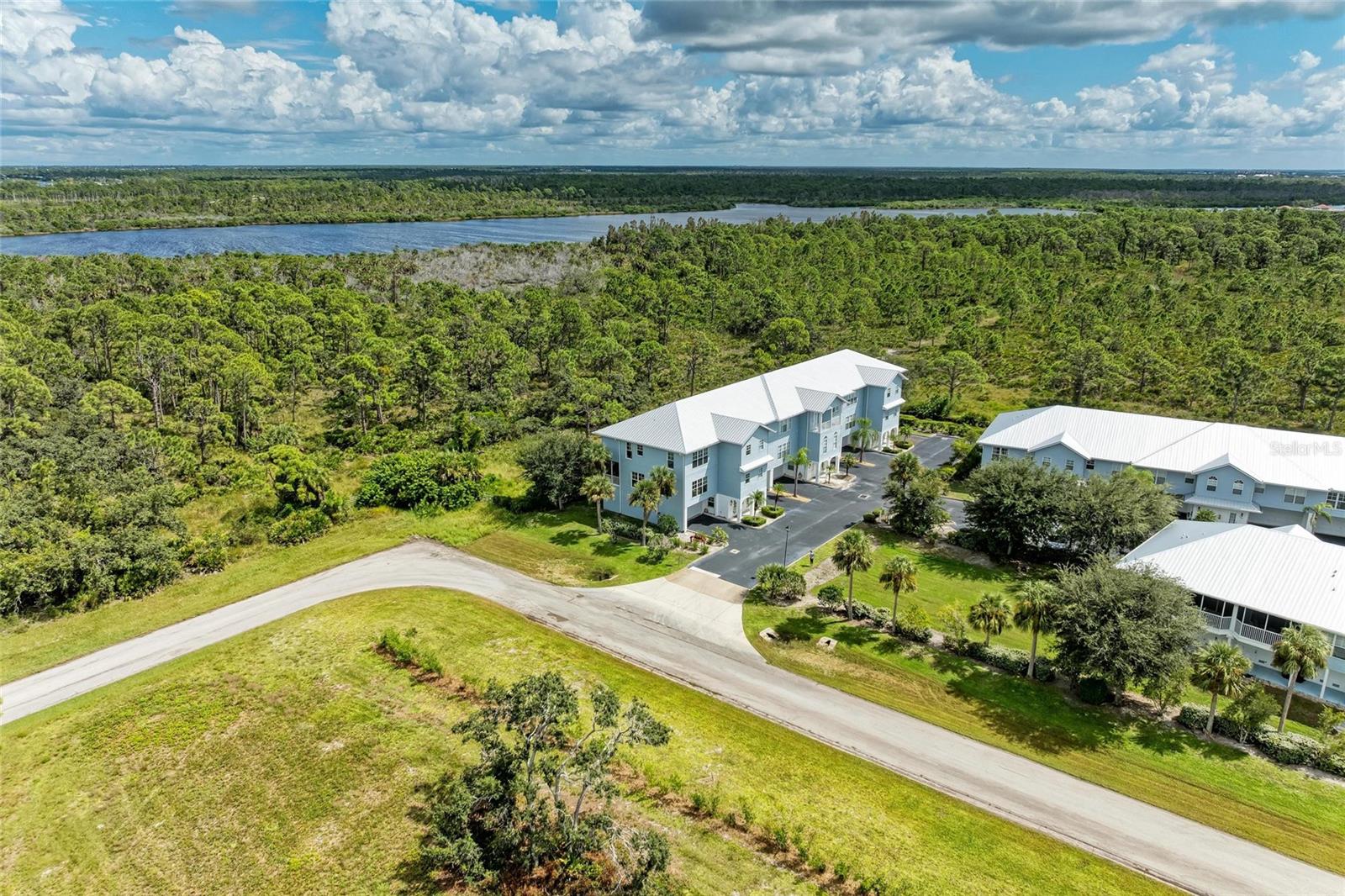 Image 61 of 96 For 3917 Cape Haze Drive 606