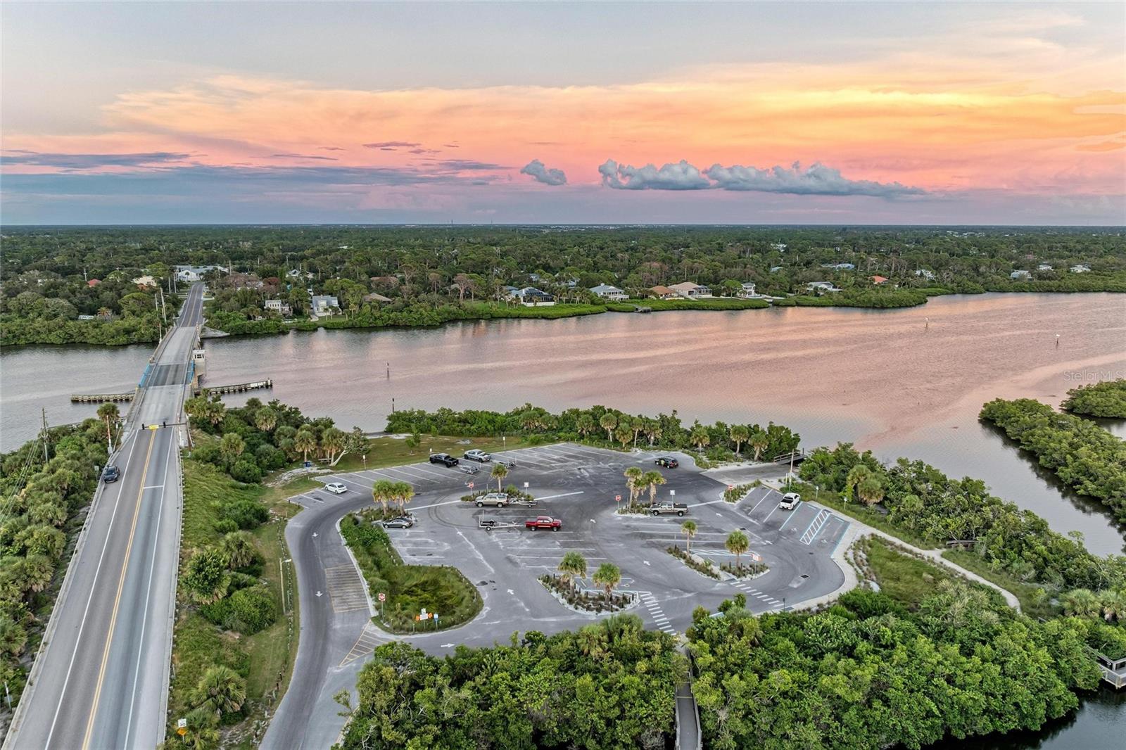 Image 65 of 96 For 3917 Cape Haze Drive 606