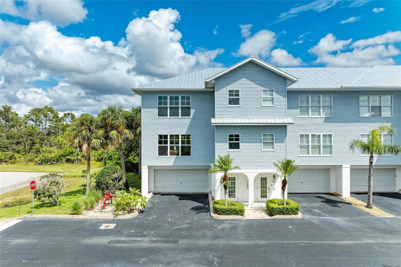 Image 7 of 96 For 3917 Cape Haze Drive 606