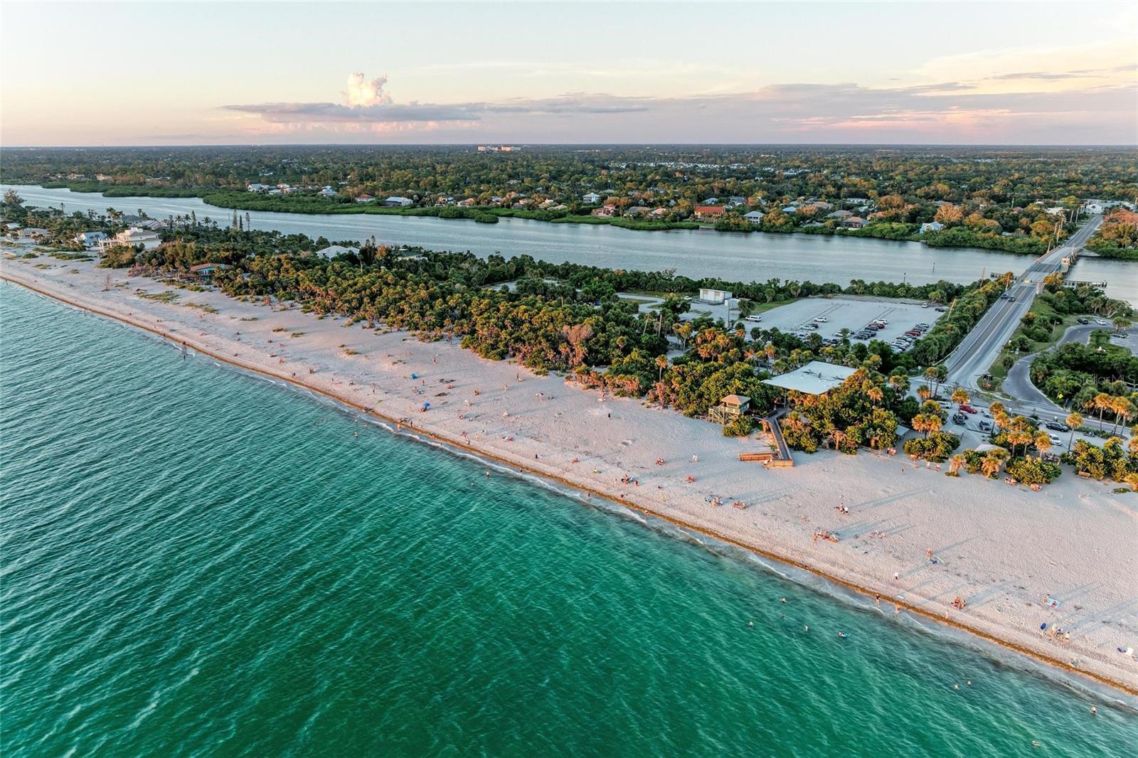 Image 73 of 96 For 3917 Cape Haze Drive 606