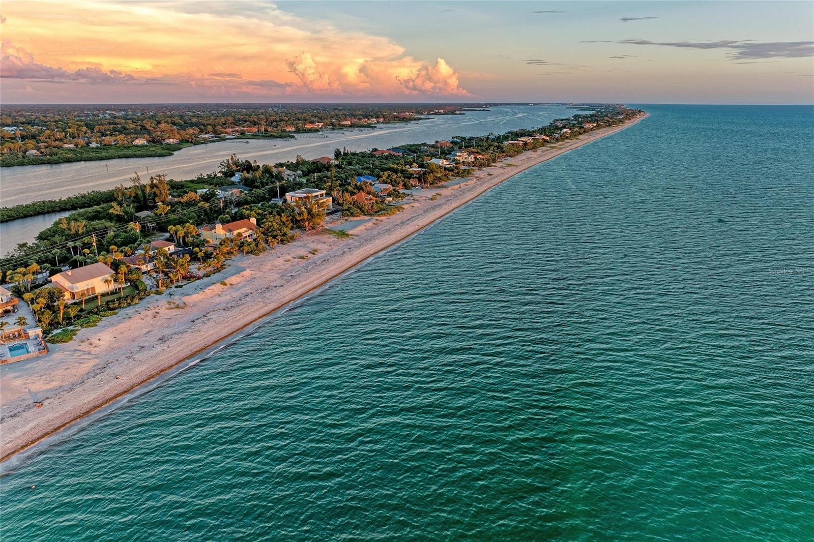 Image 74 of 96 For 3917 Cape Haze Drive 606