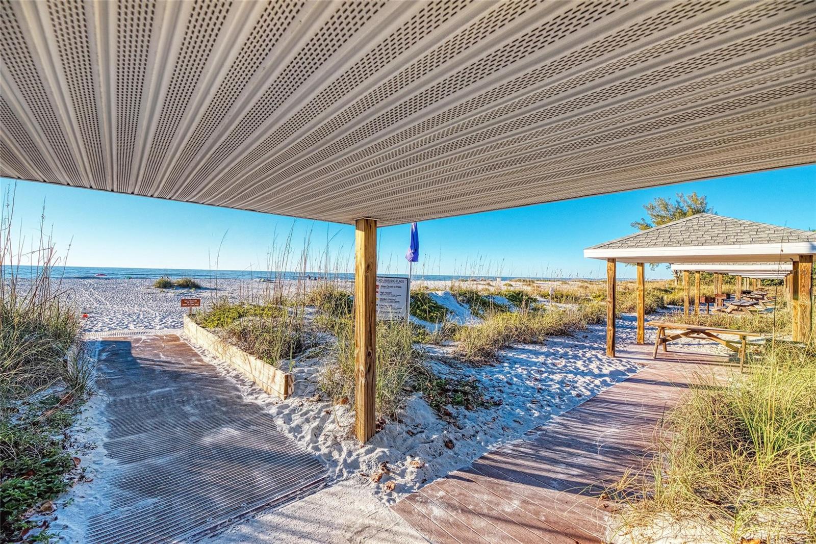 Image 75 of 96 For 3917 Cape Haze Drive 606