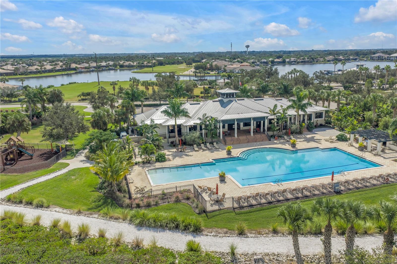 Image 27 of 67 For 1030 Tidewater Shores Loop 405