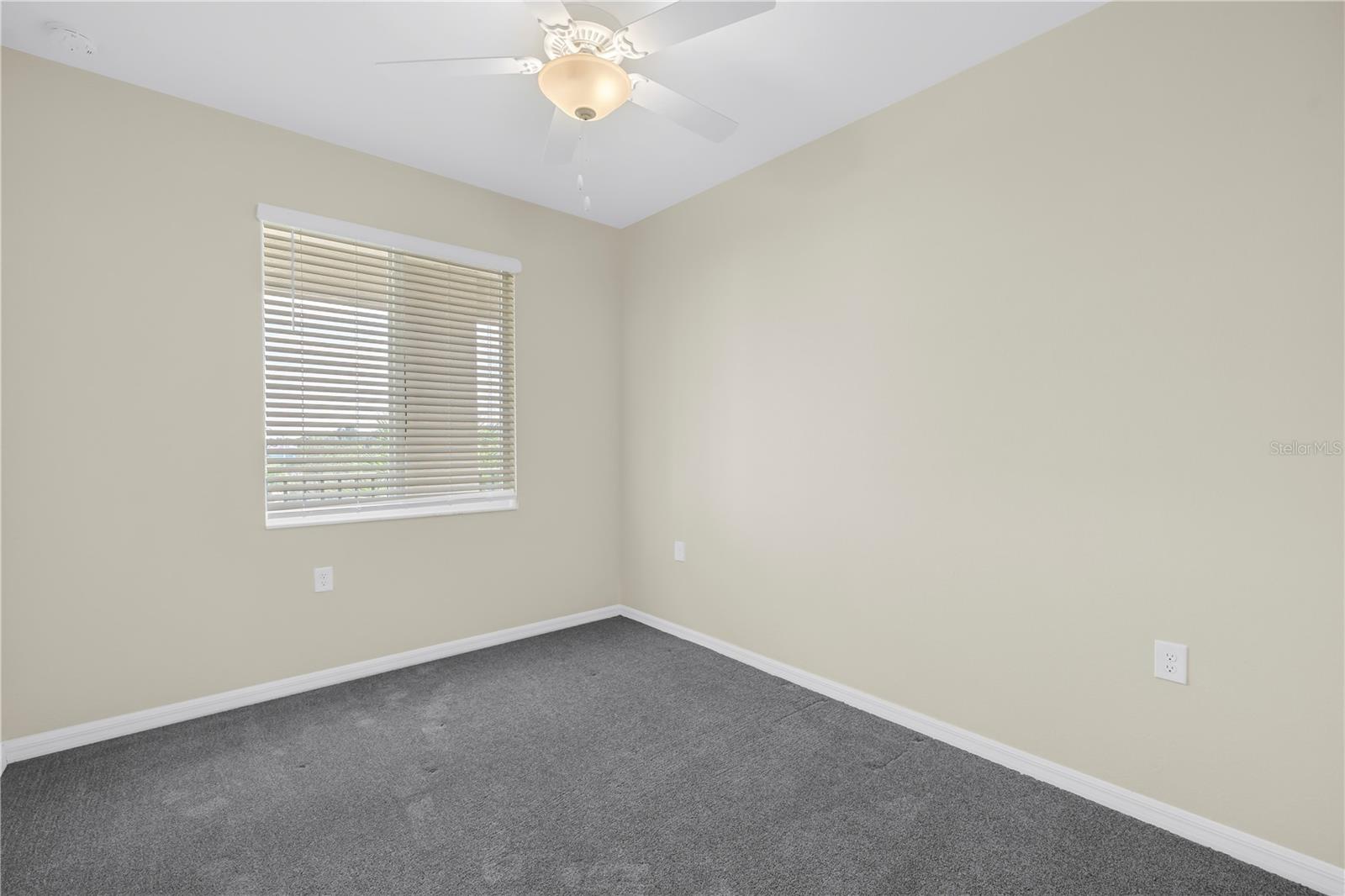 Image 54 of 67 For 1030 Tidewater Shores Loop 405