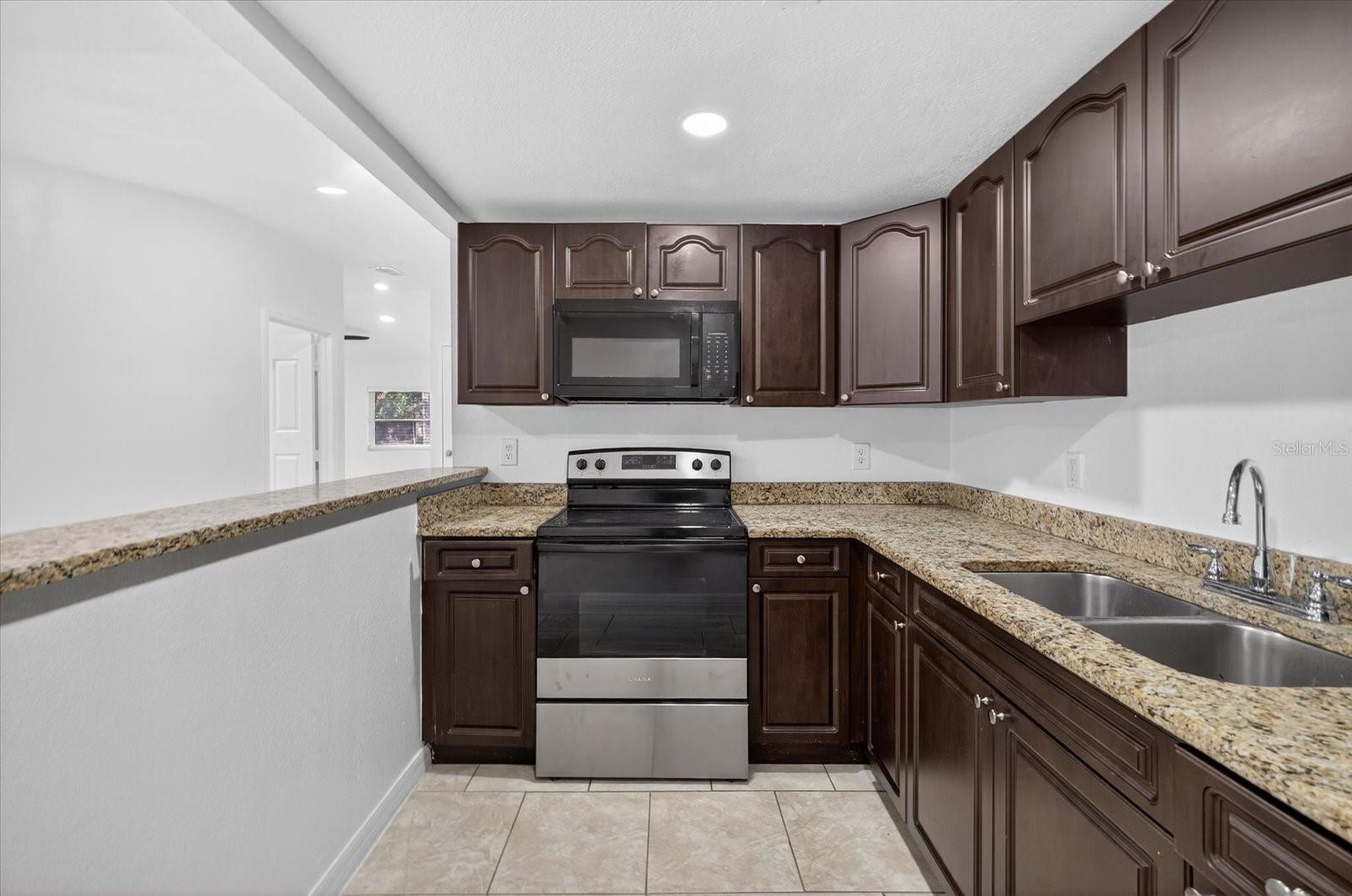 Image 12 of 40 For 6009 Theresa St