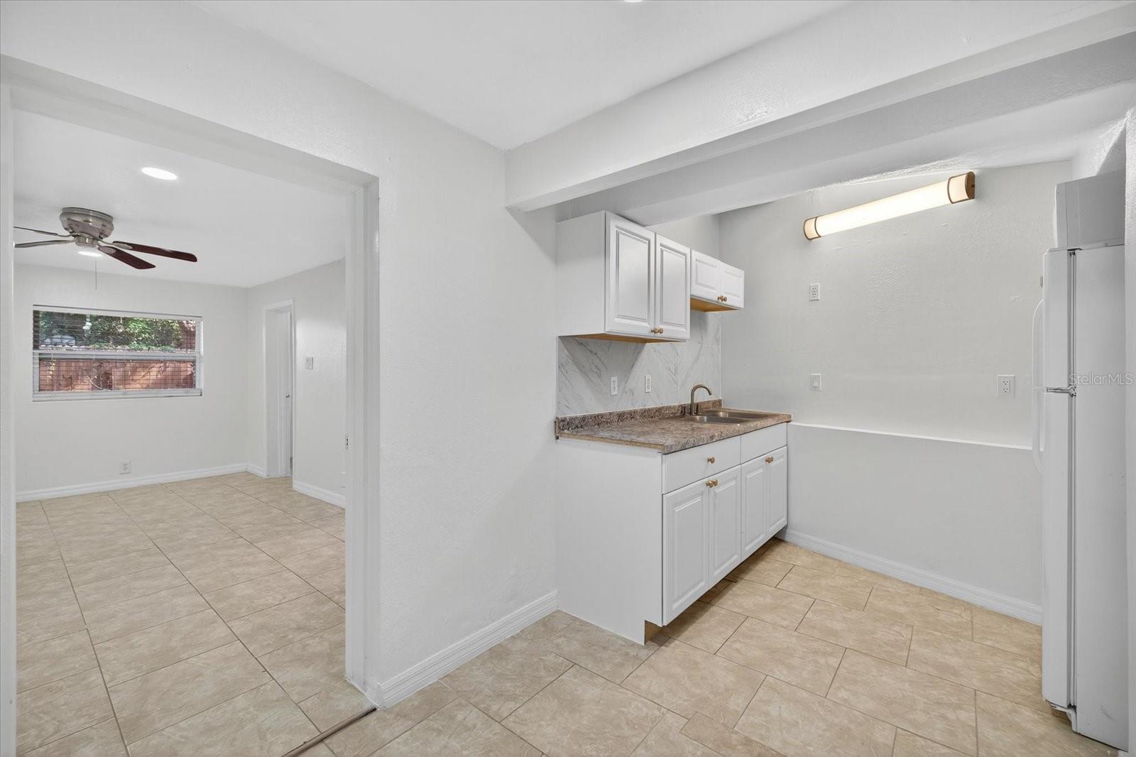Image 16 of 40 For 6009 Theresa St