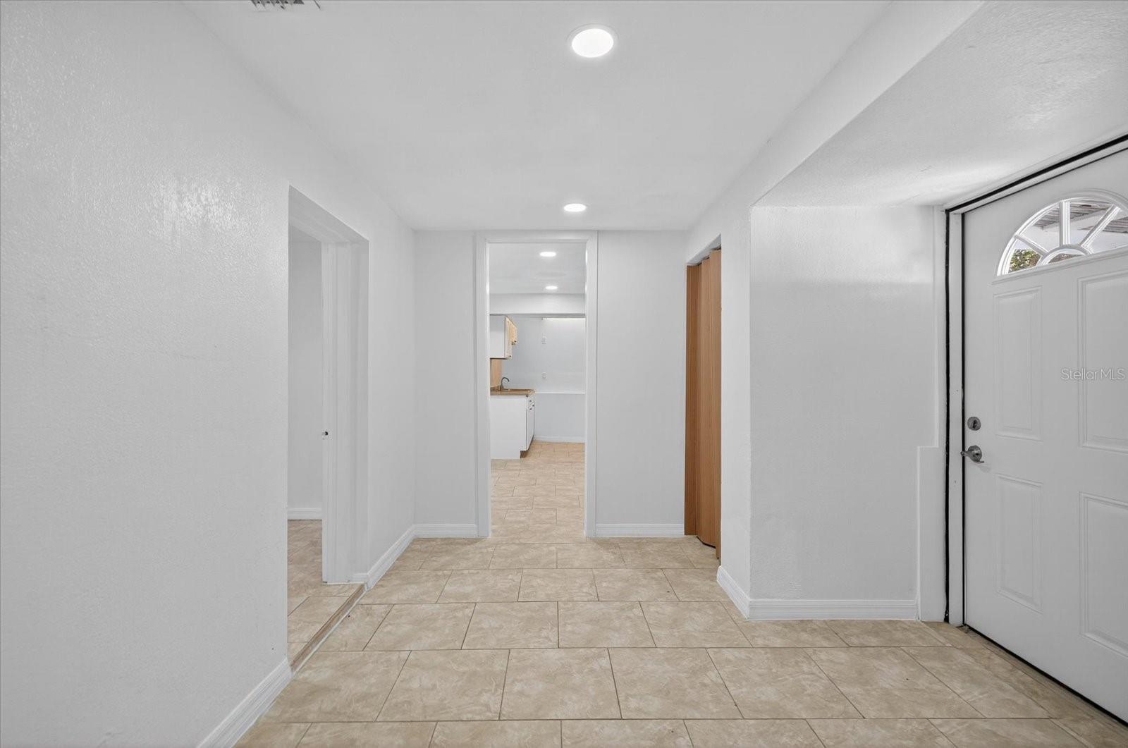 Image 18 of 40 For 6009 Theresa St