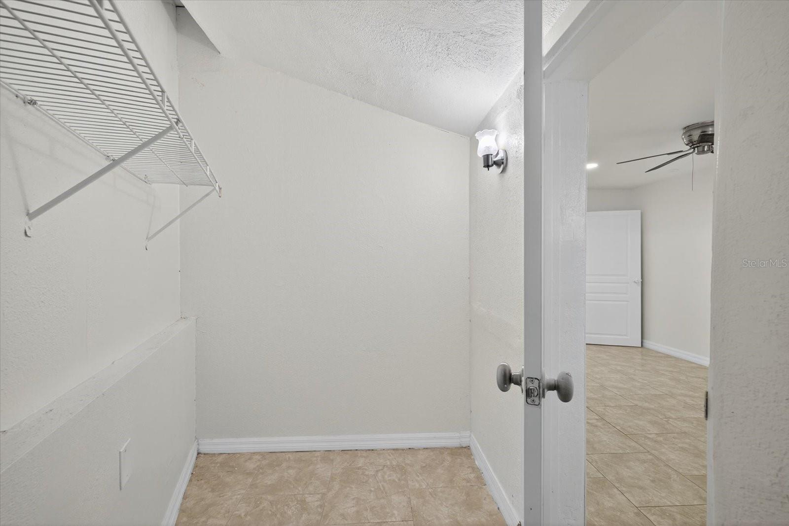 Image 19 of 40 For 6009 Theresa St