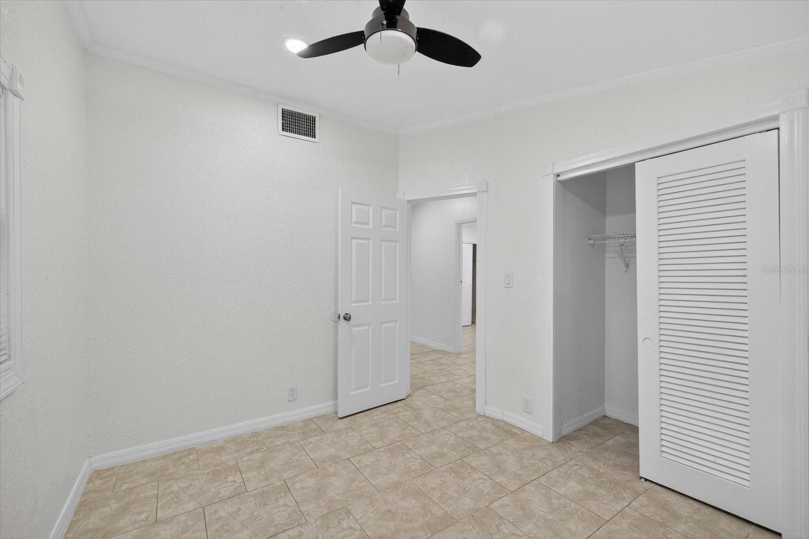 Image 23 of 40 For 6009 Theresa St