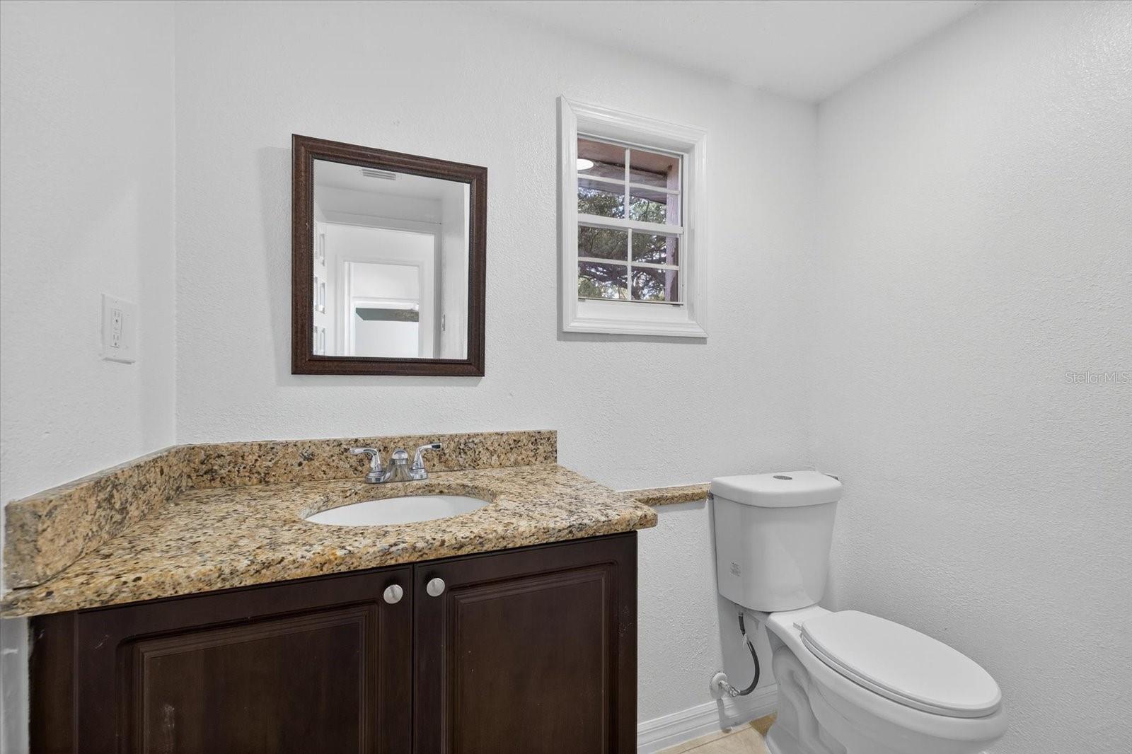 Image 29 of 40 For 6009 Theresa St