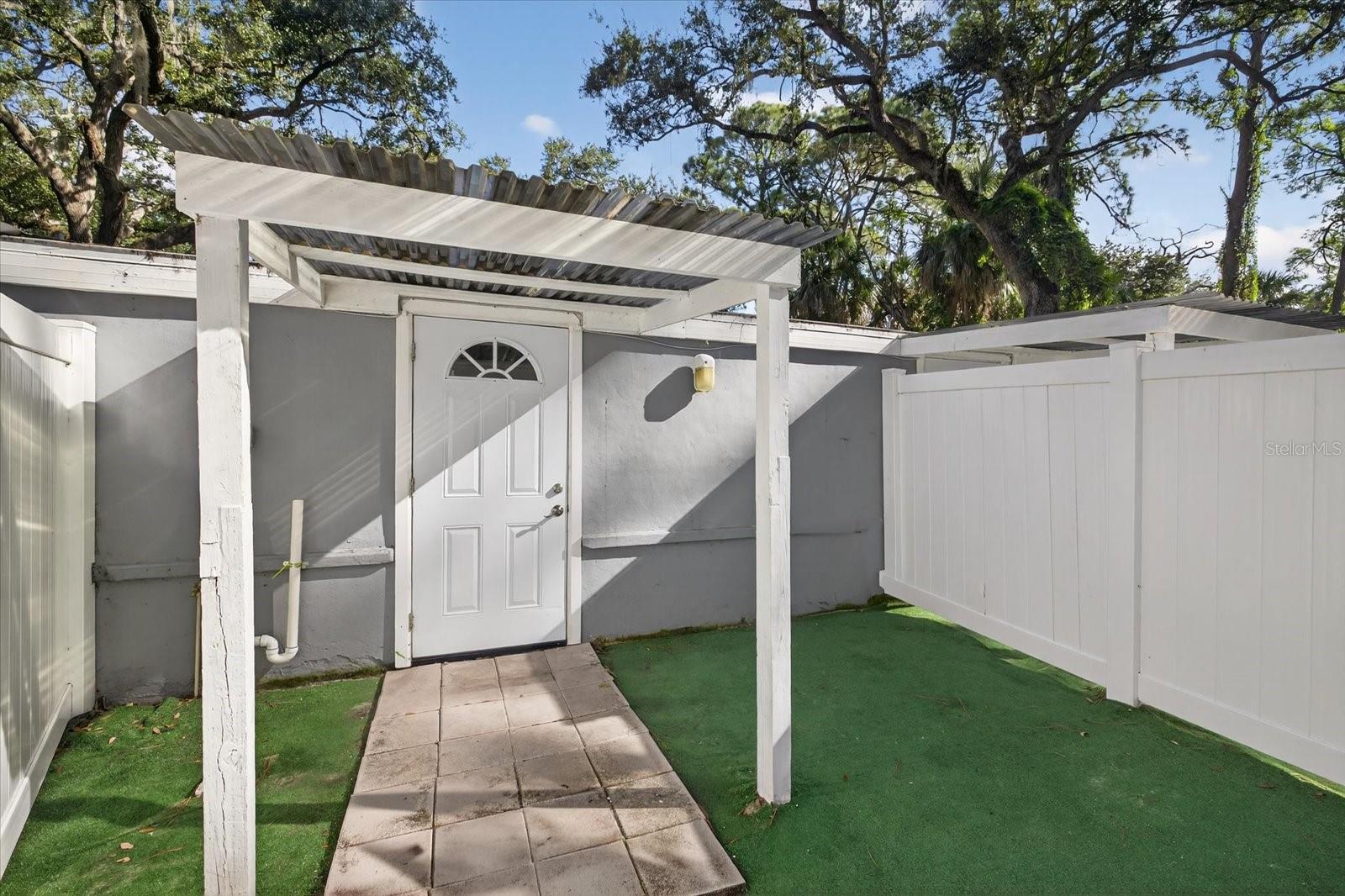 Image 9 of 40 For 6009 Theresa St