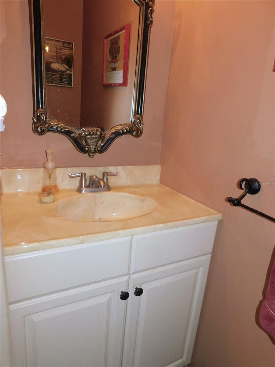 Image 26 of 65 For 2700 Bayshore Boulevard 2c 578