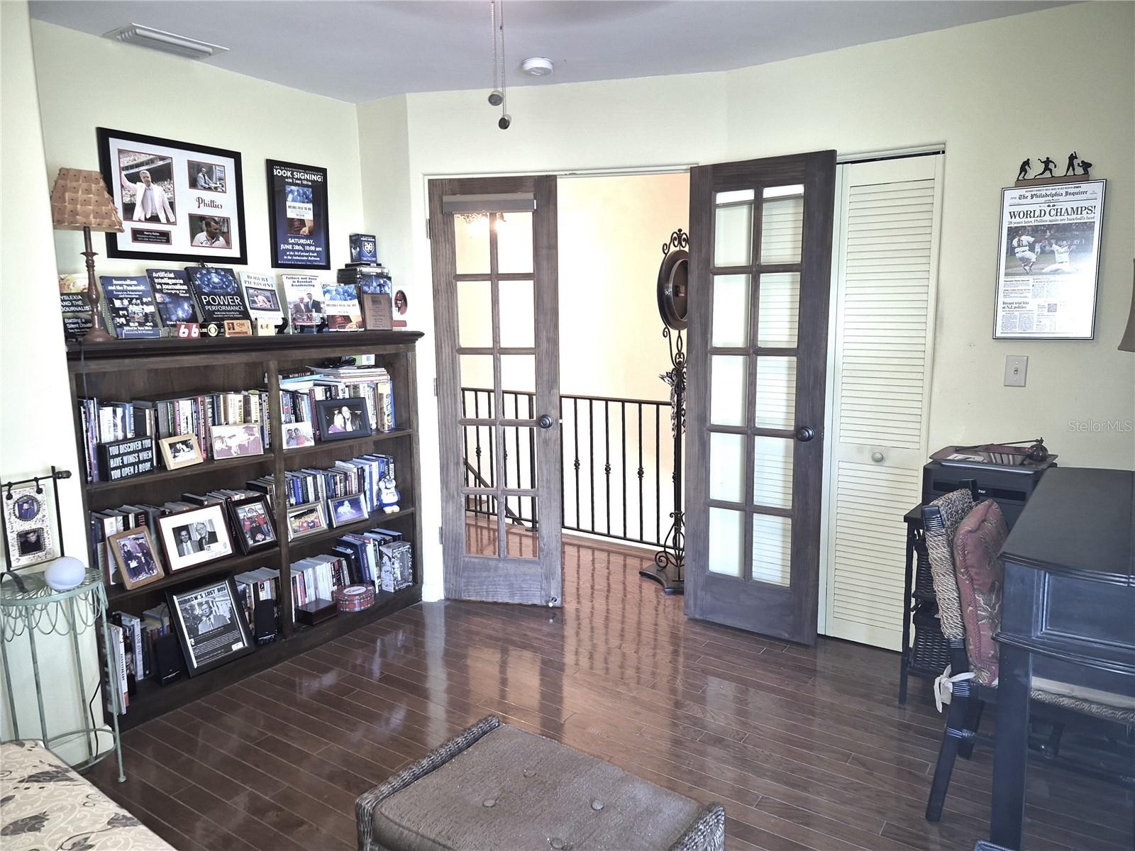 Image 31 of 65 For 2700 Bayshore Boulevard 2c 578