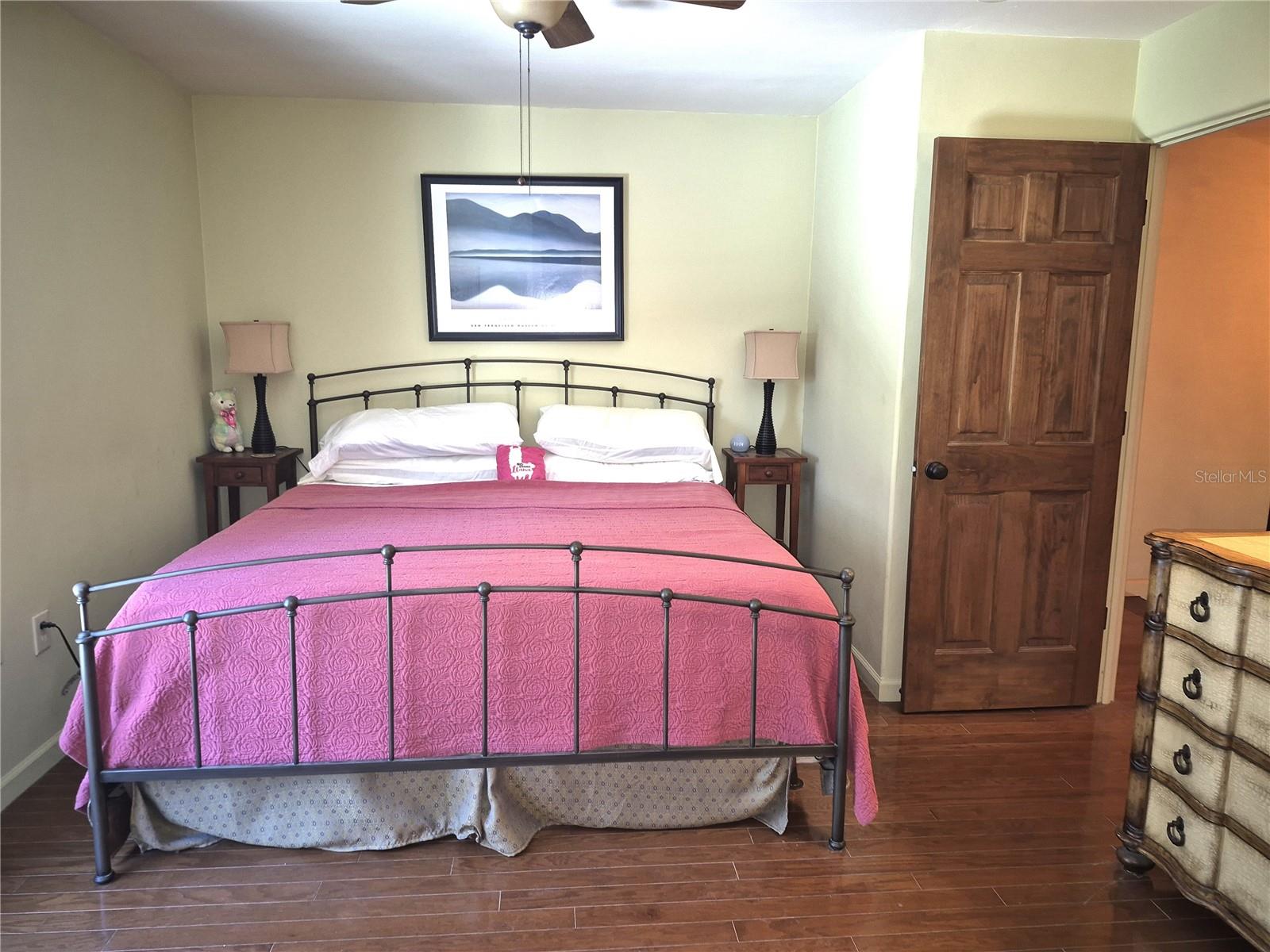 Image 36 of 65 For 2700 Bayshore Boulevard 2c 578