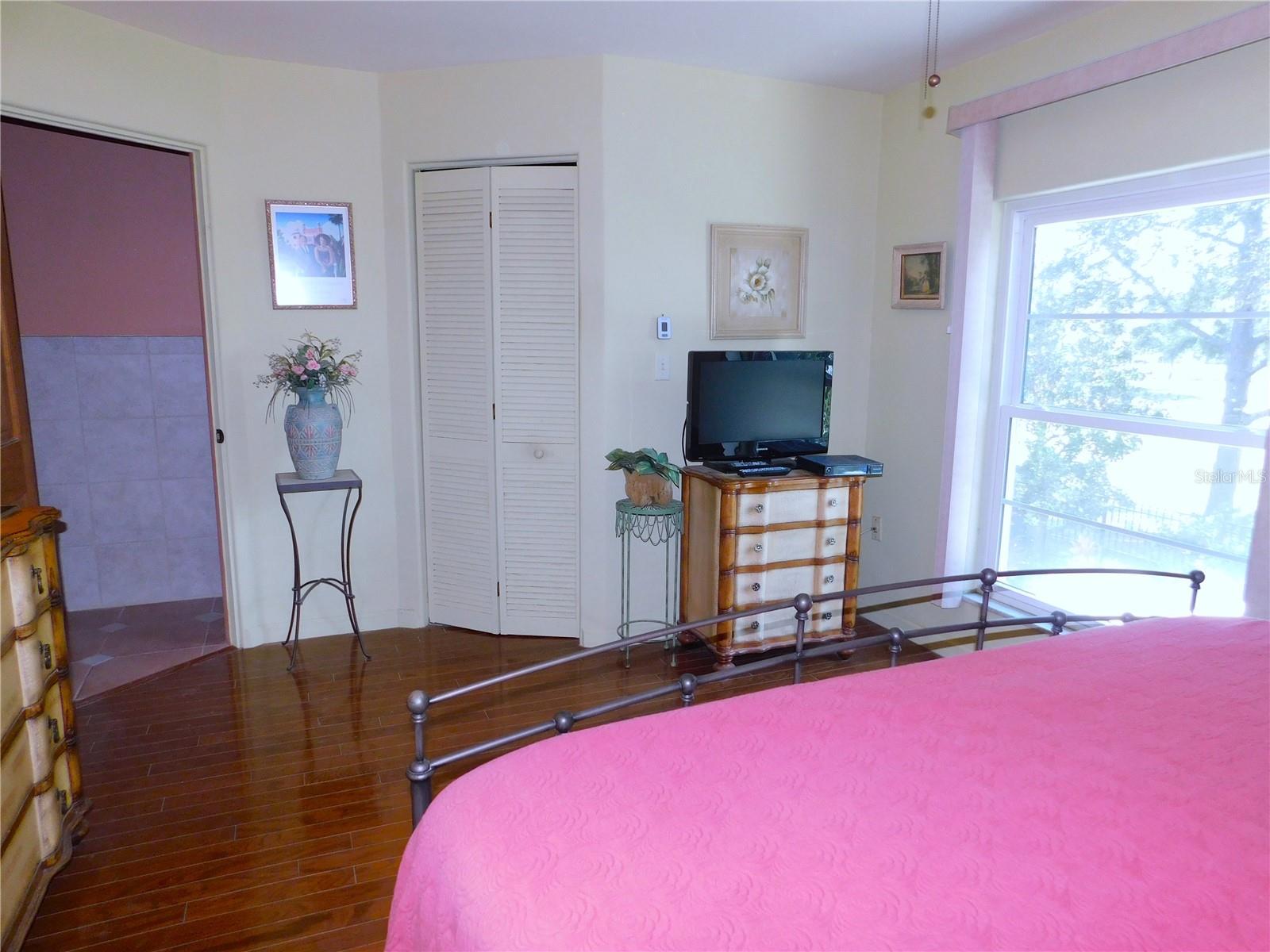 Image 37 of 65 For 2700 Bayshore Boulevard 2c 578