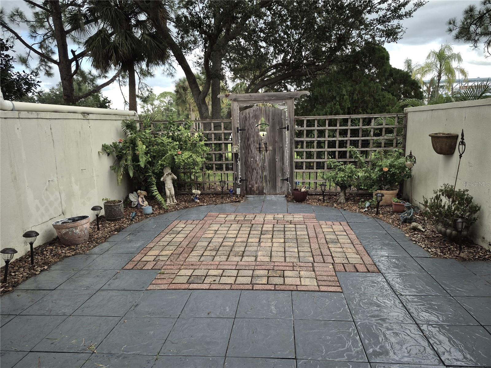 Image 44 of 65 For 2700 Bayshore Boulevard 2c 578