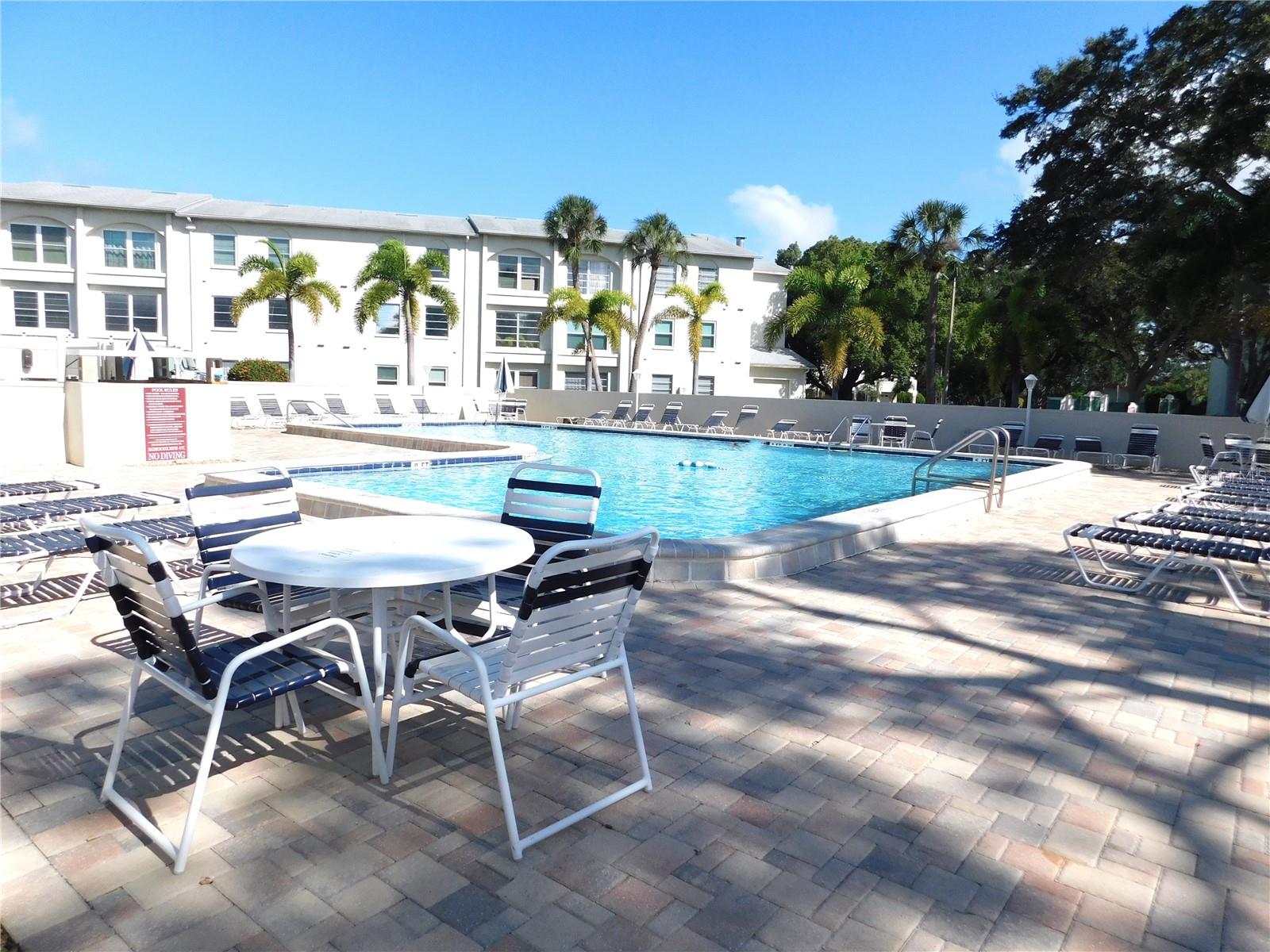 Image 57 of 65 For 2700 Bayshore Boulevard 2c 578