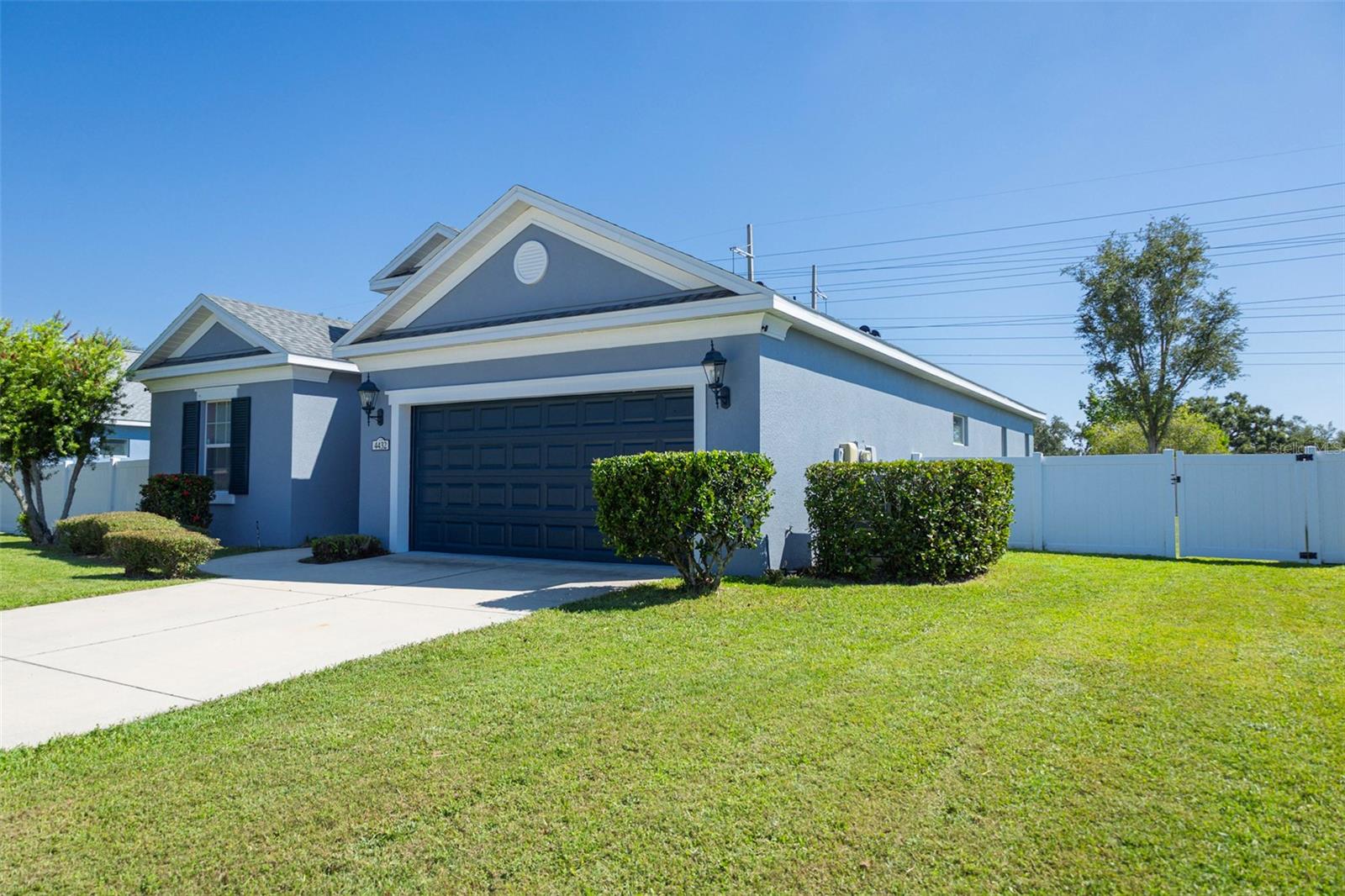 Image 4 of 29 For 4432 29th Ave Cir E