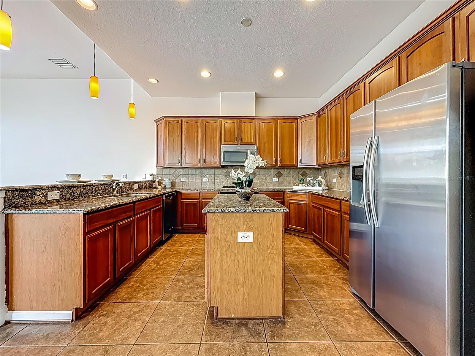 Image 17 of 89 For 20626 Longleaf Pine Avenue
