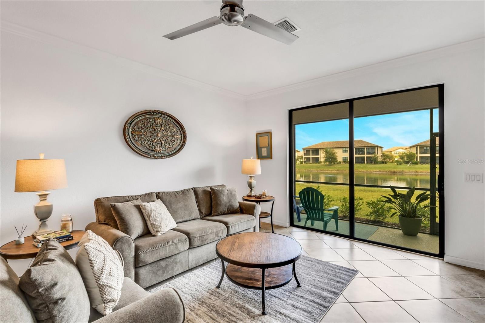 Image 20 of 69 For 20450 Lagente Circle