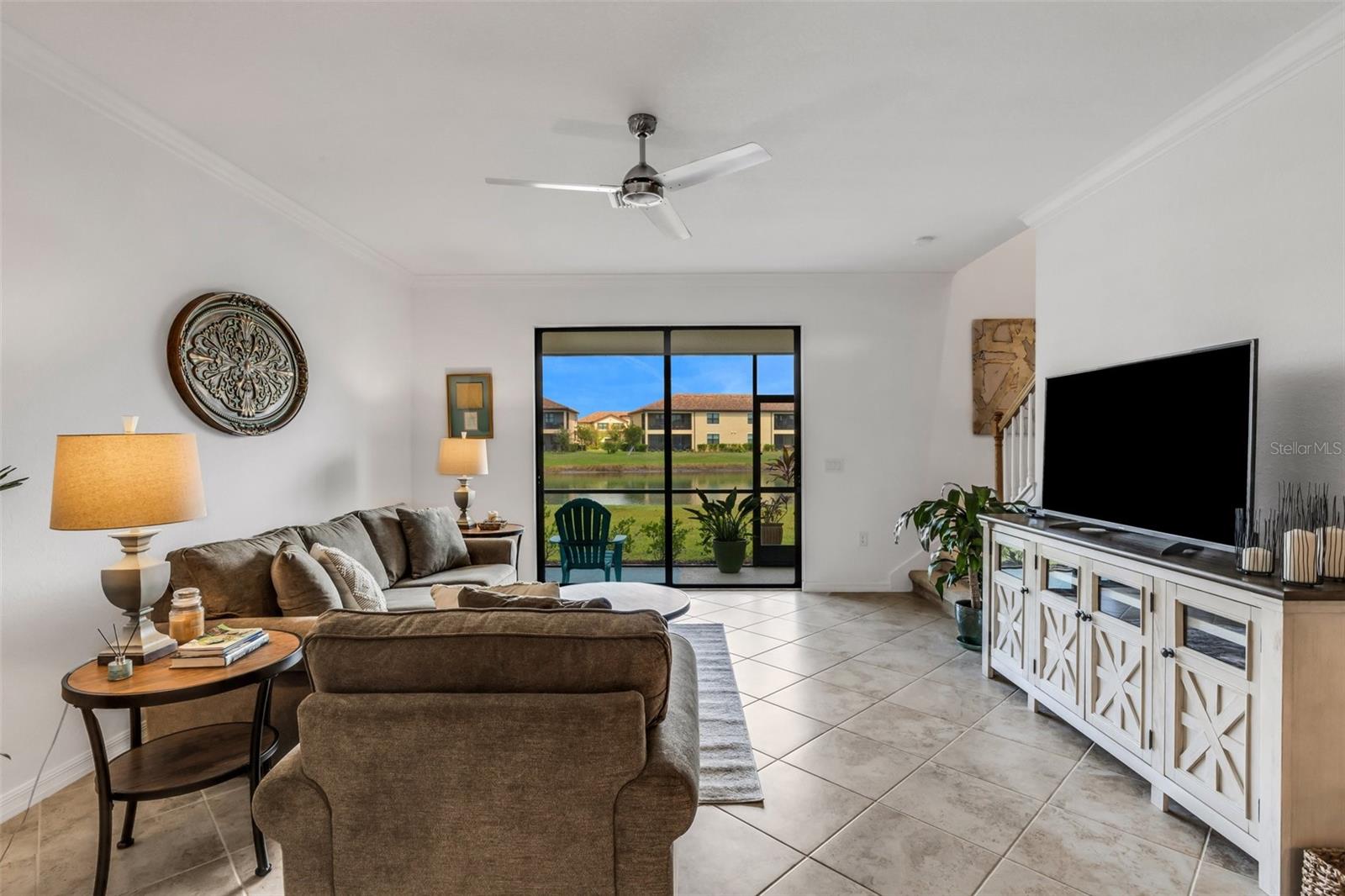 Image 21 of 69 For 20450 Lagente Circle