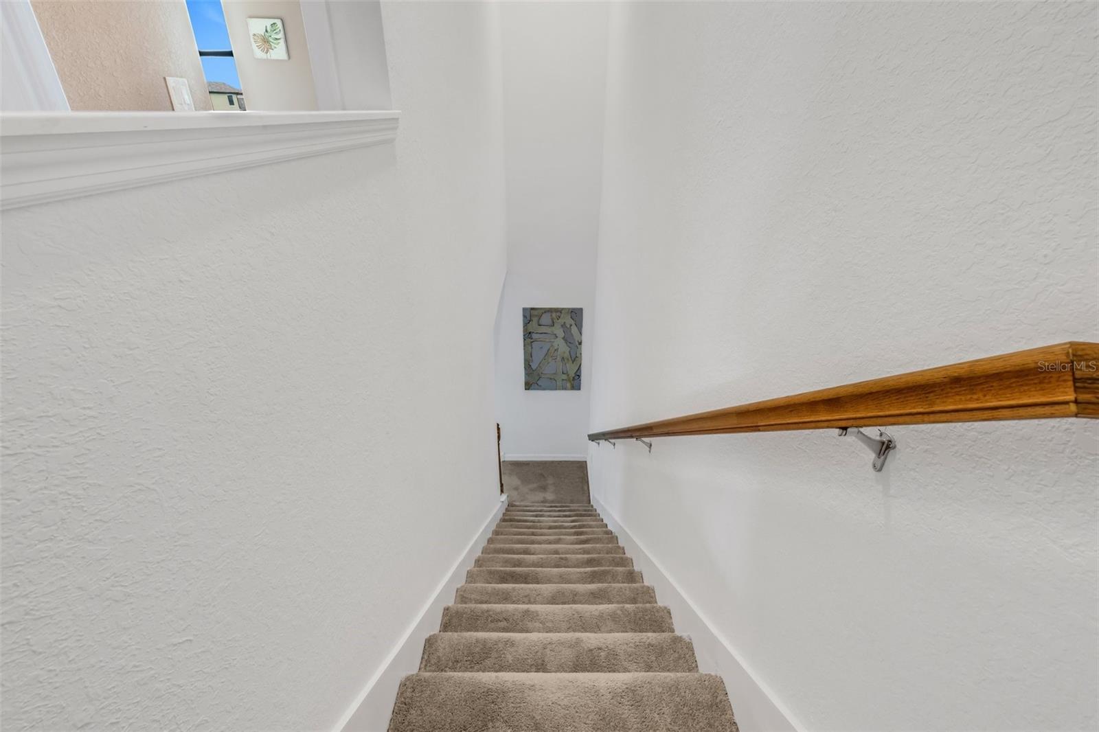 Image 23 of 69 For 20450 Lagente Circle