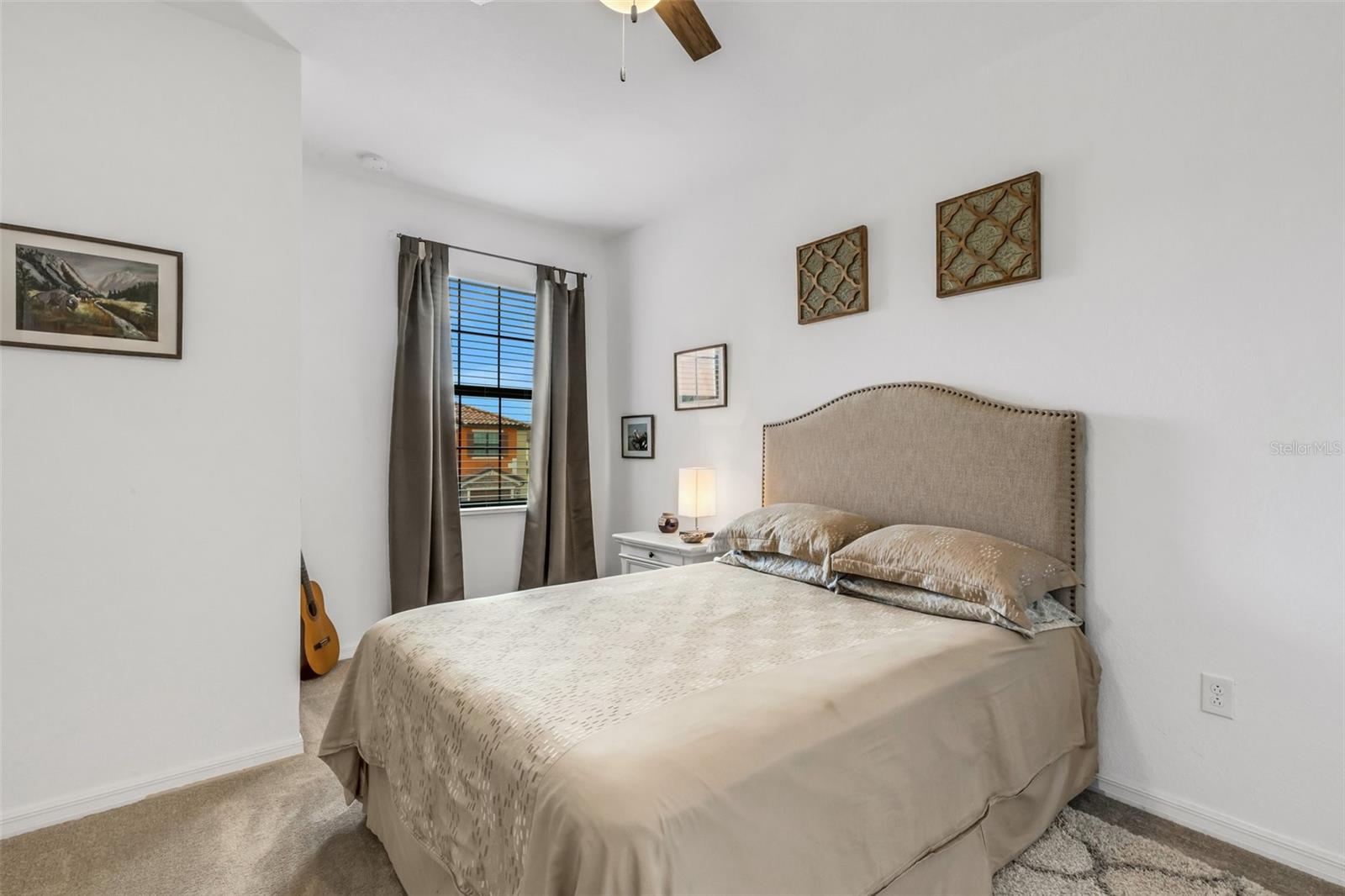 Image 28 of 69 For 20450 Lagente Circle