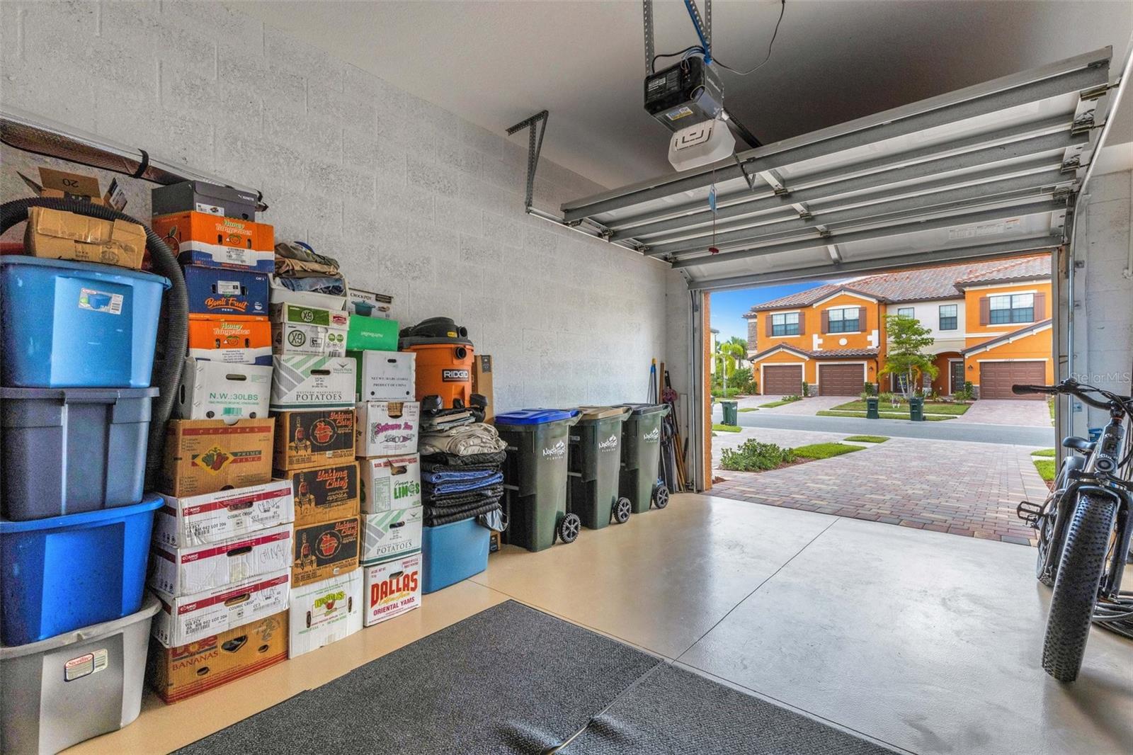 Image 43 of 69 For 20450 Lagente Circle