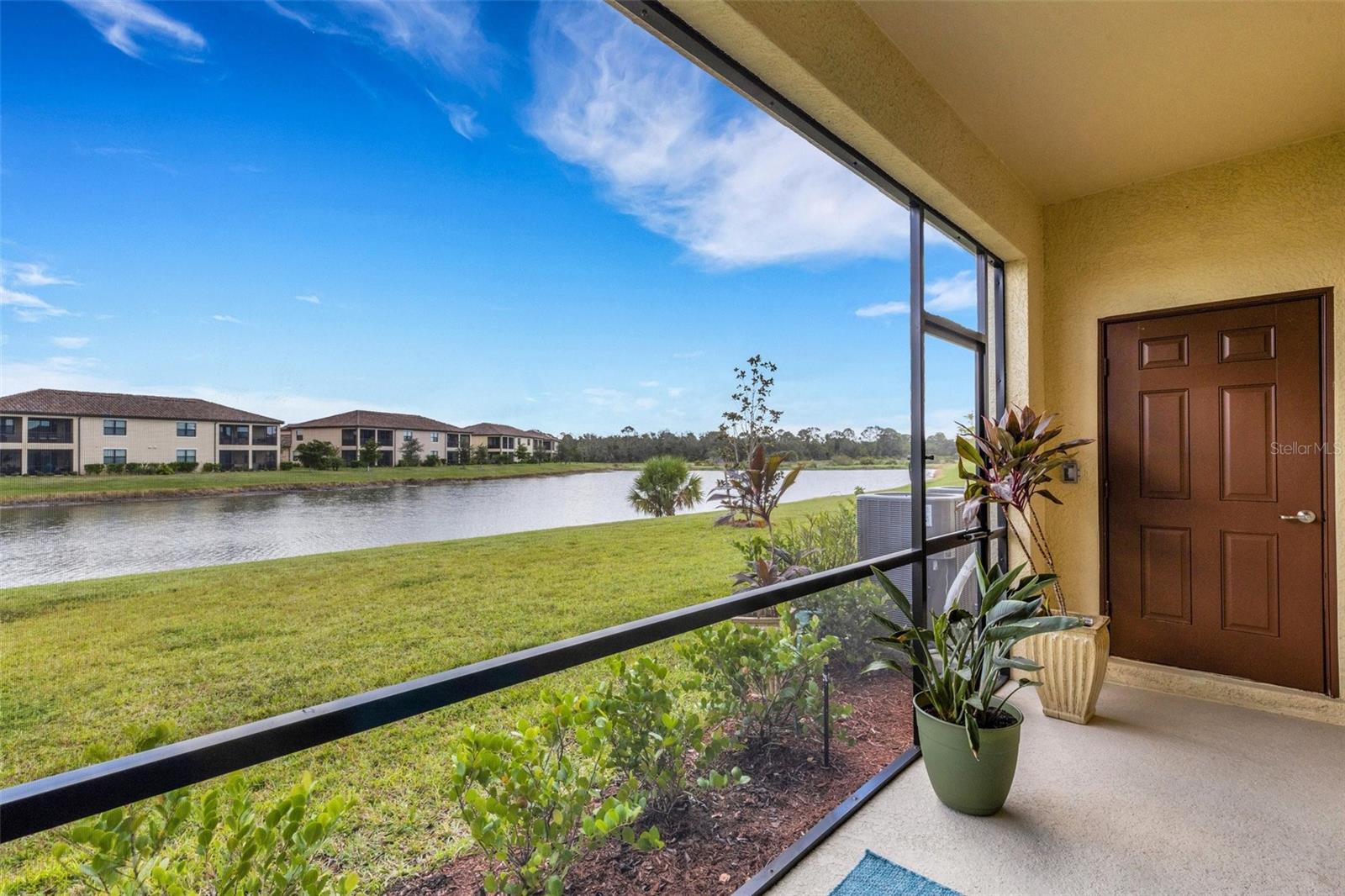 Image 45 of 69 For 20450 Lagente Circle