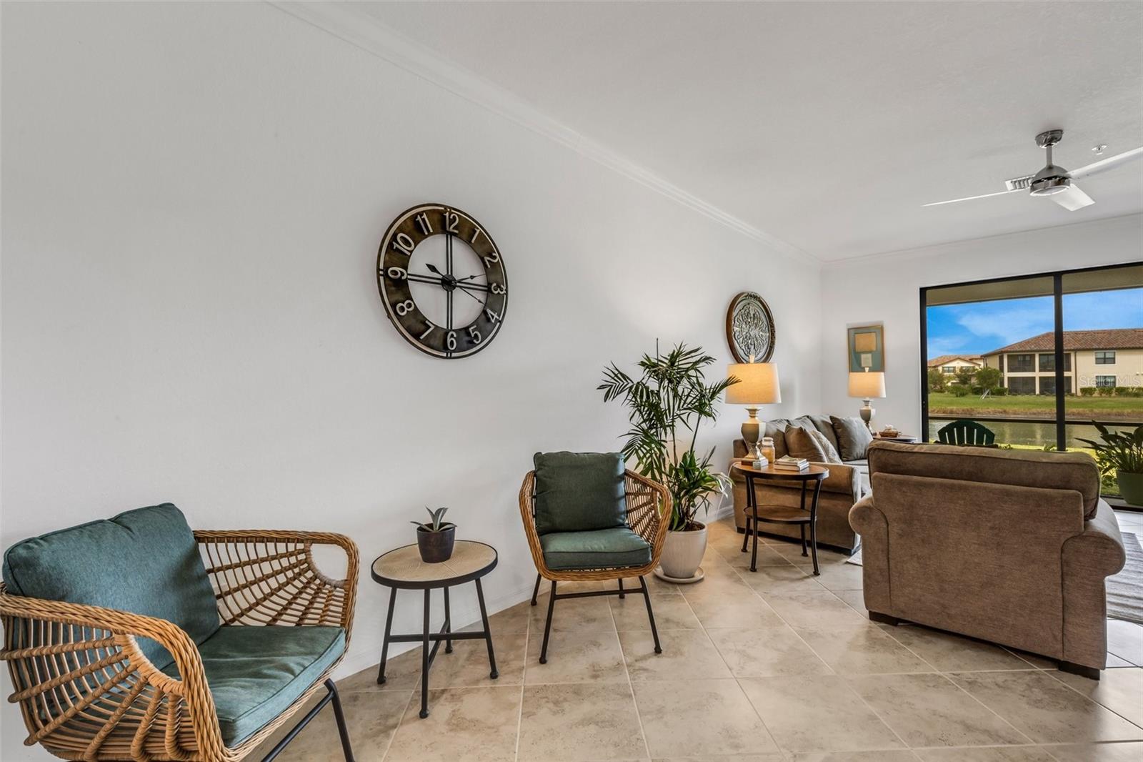 Image 7 of 69 For 20450 Lagente Circle