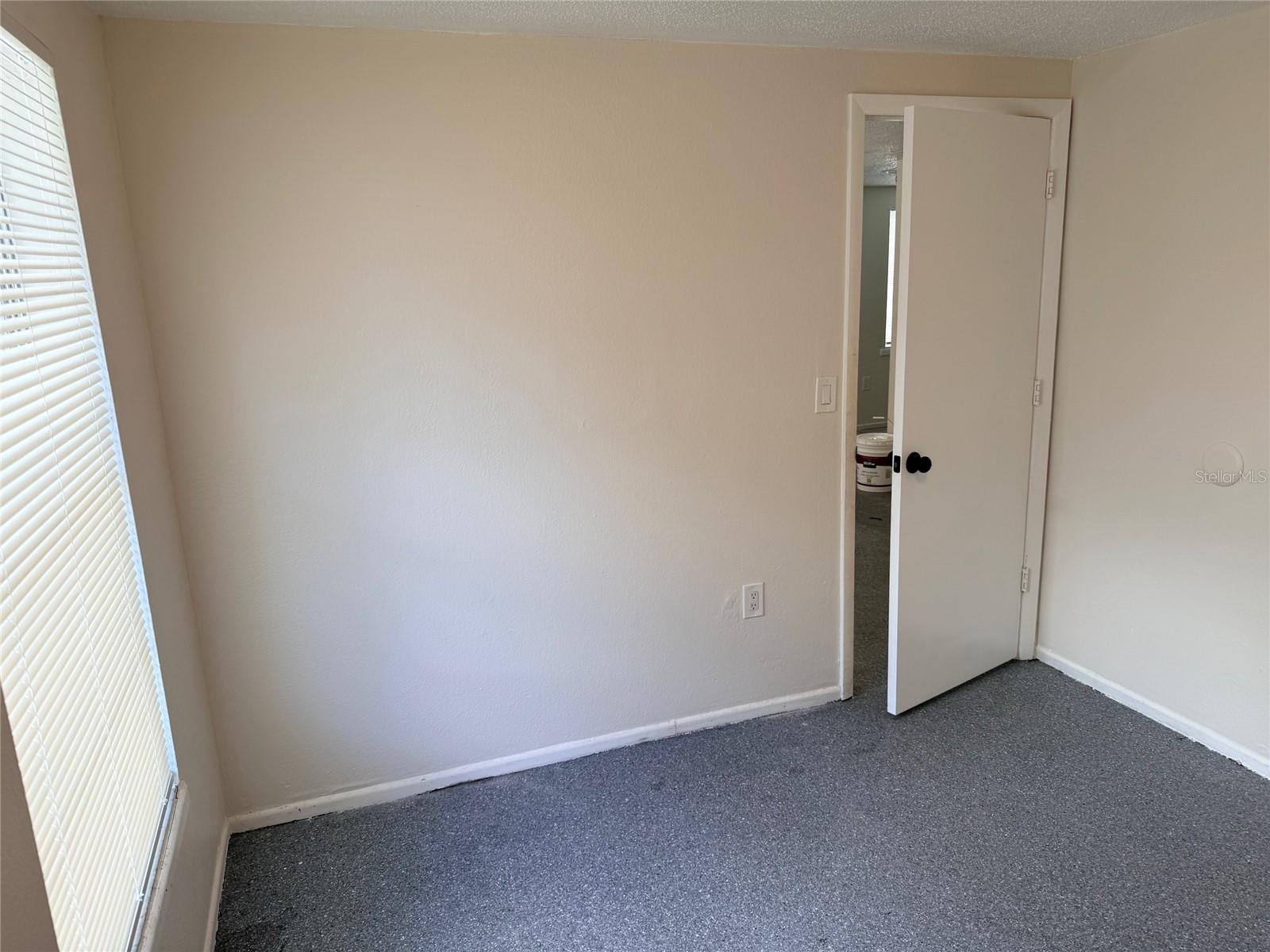 Image 8 of 16 For 514 61st Avenue Terrace E