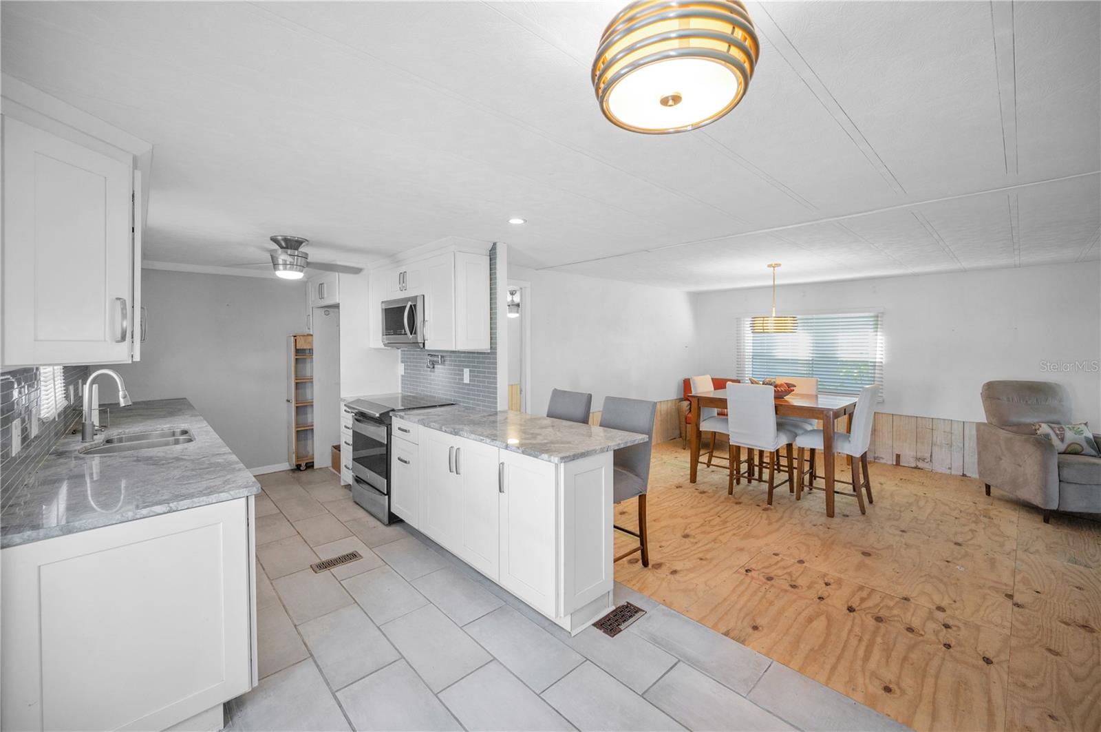 Image 13 of 52 For 4288 86th Way N 20