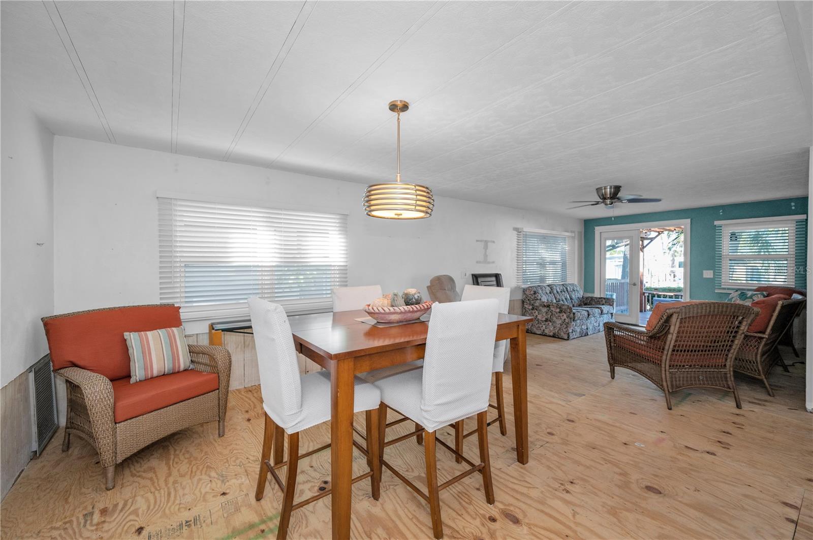 Image 14 of 52 For 4288 86th Way N 20