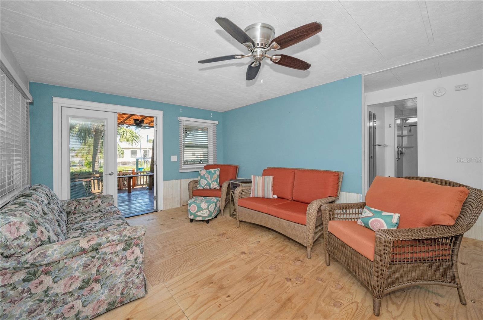Image 16 of 52 For 4288 86th Way N 20