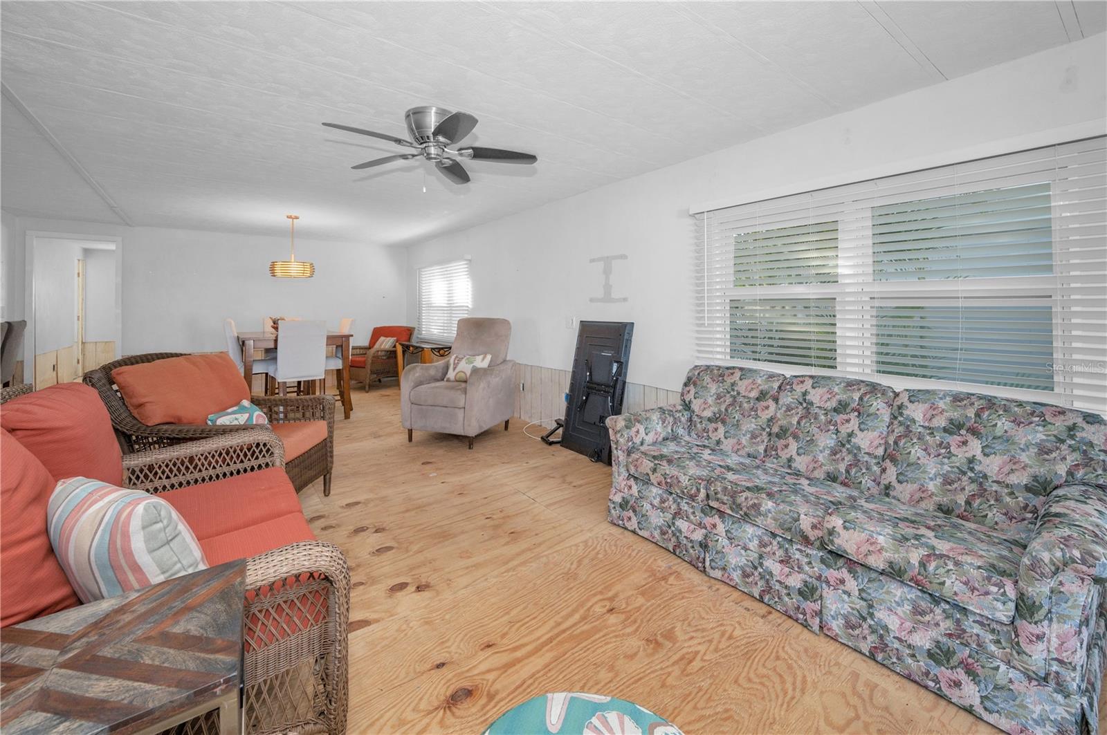 Image 17 of 52 For 4288 86th Way N 20