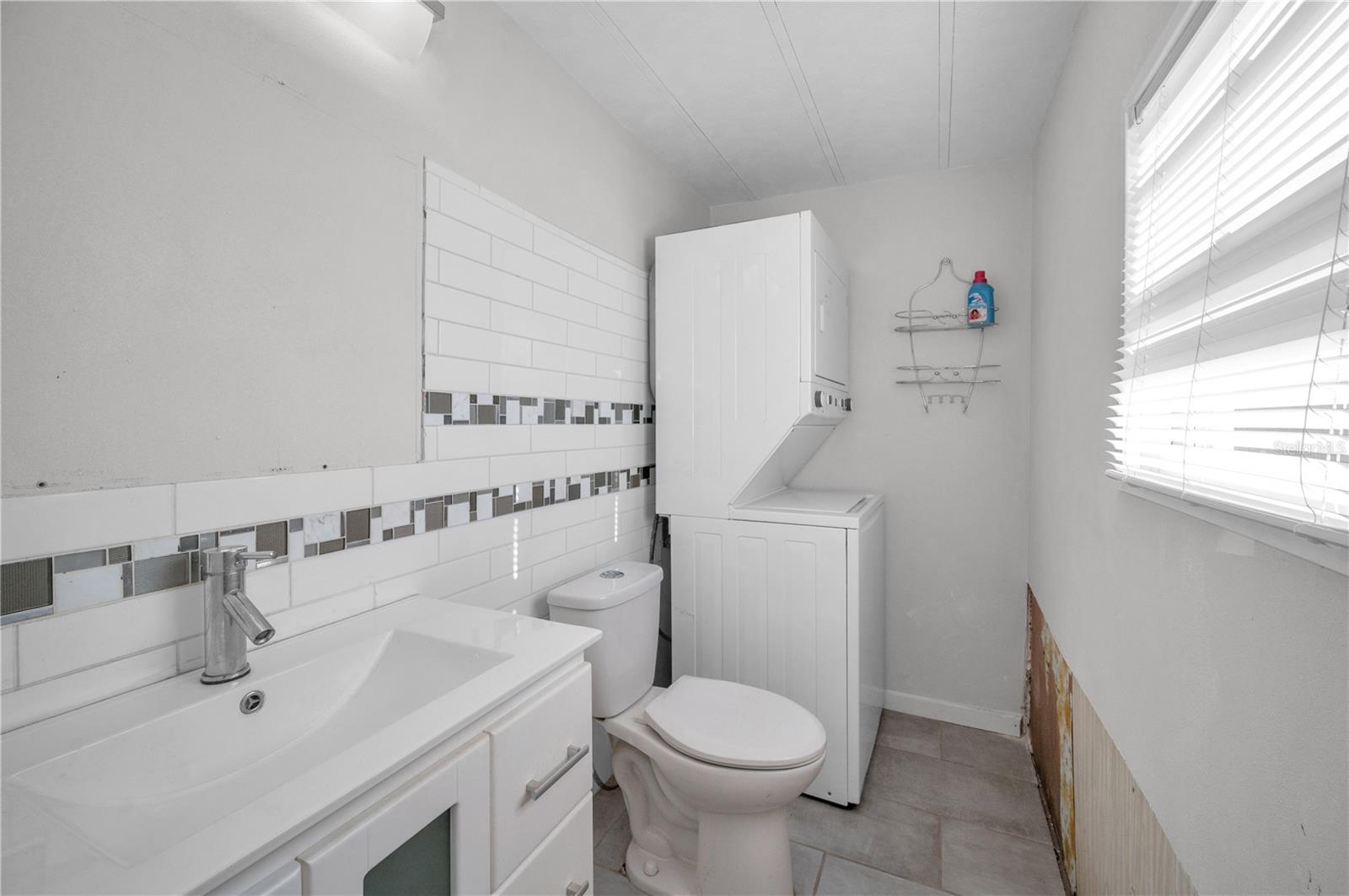 Image 21 of 52 For 4288 86th Way N 20