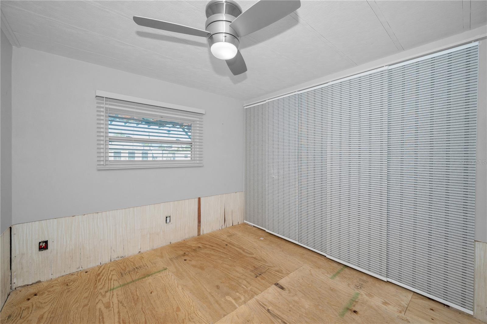 Image 24 of 52 For 4288 86th Way N 20