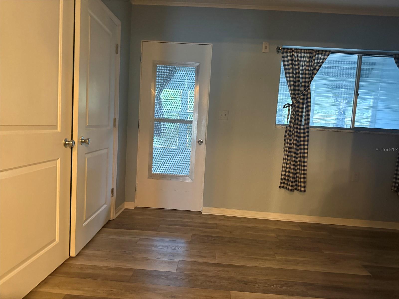 Image 6 of 10 For 8555 112th Street 204