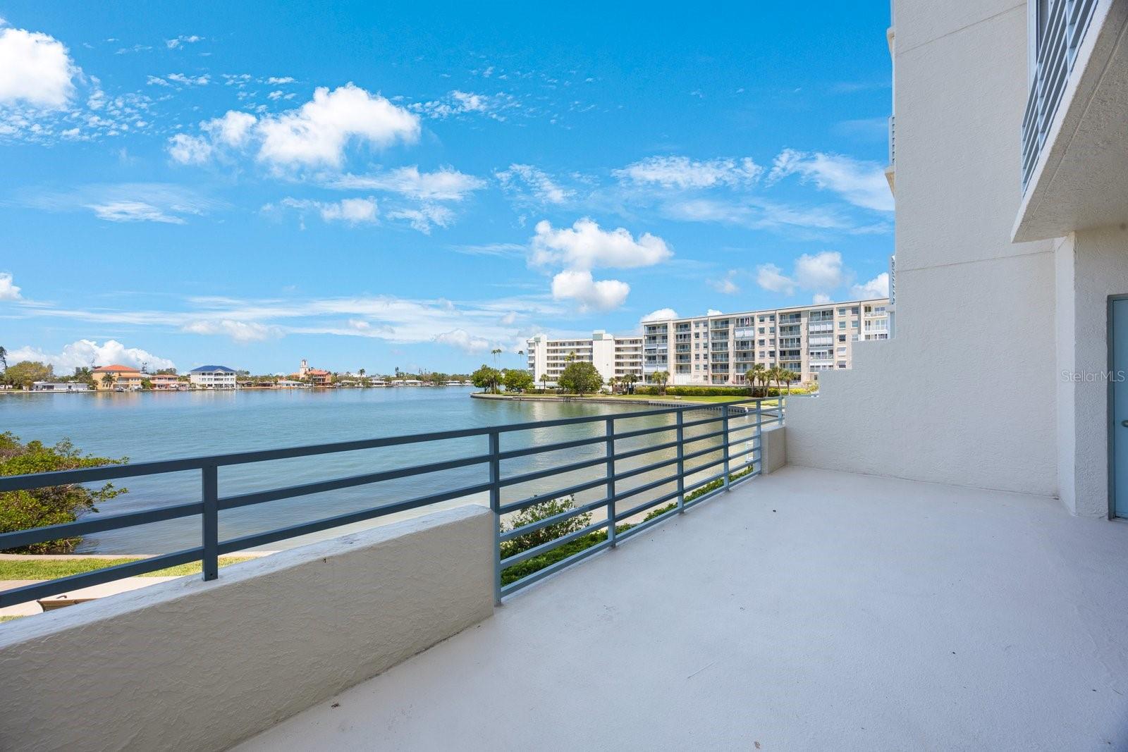 Image 23 of 68 For 7892 Sailboat Key Boulevard S 107
