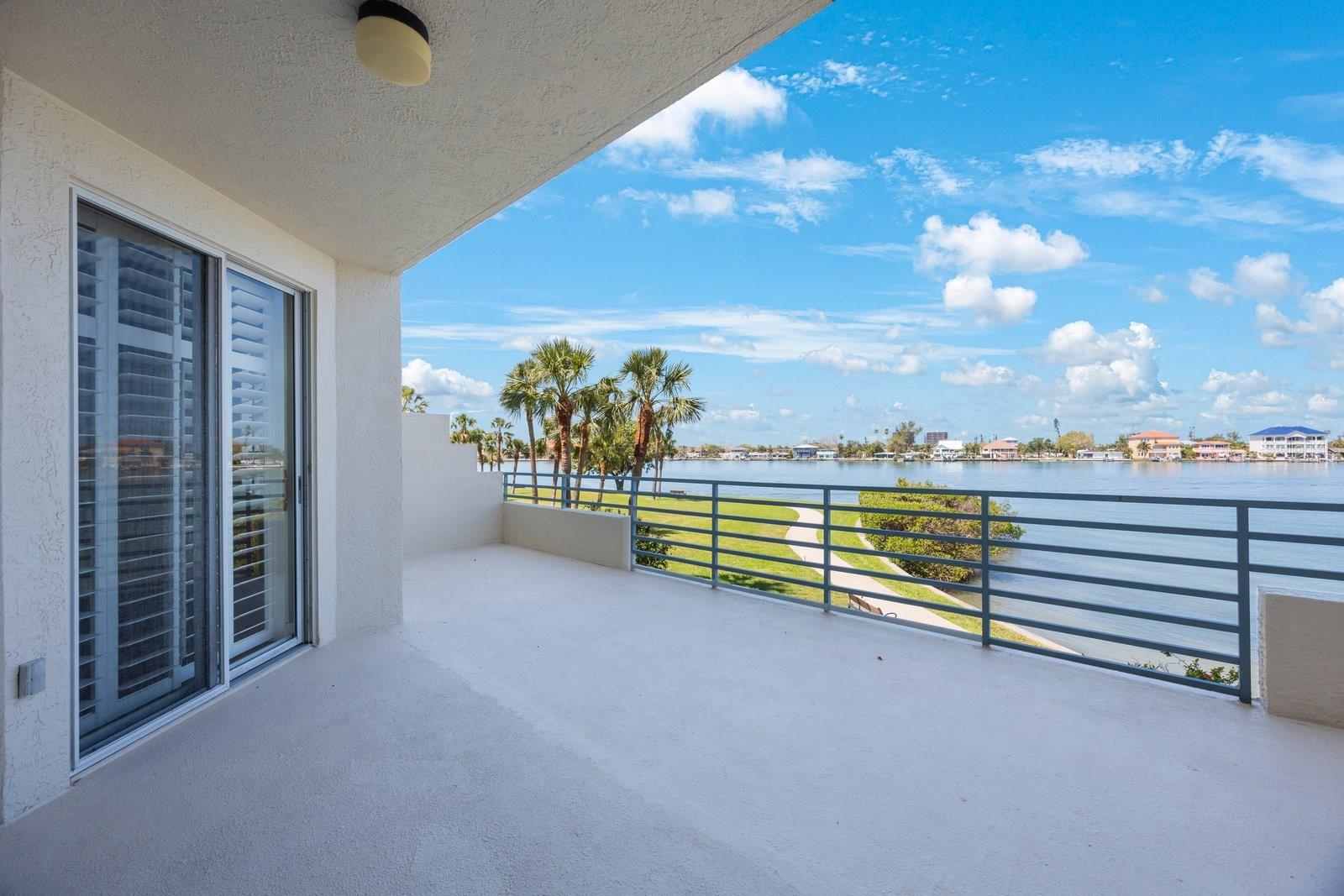 Image 25 of 68 For 7892 Sailboat Key Boulevard S 107