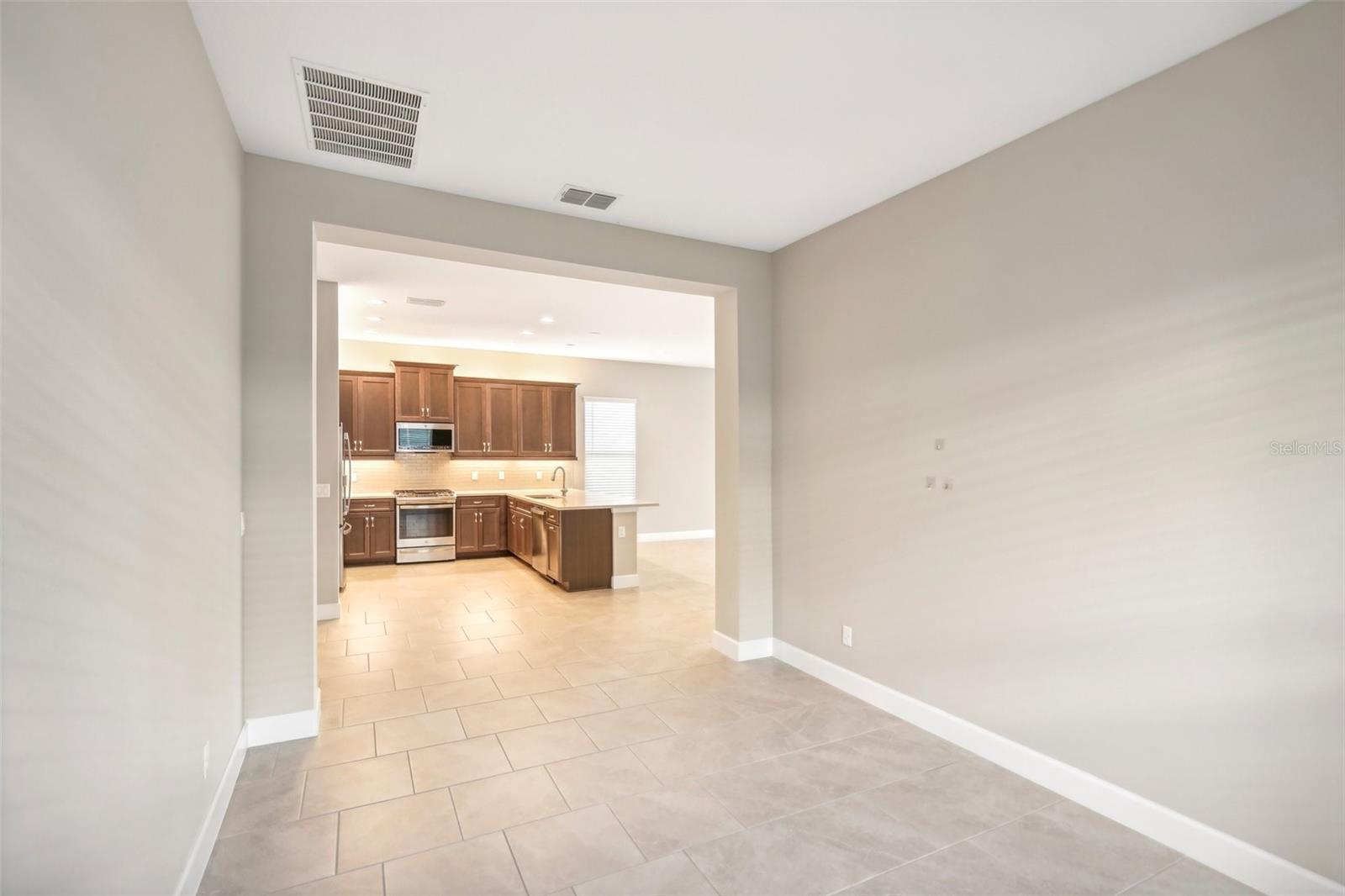 Image 13 of 50 For 4838 Sevilla Shores Drive