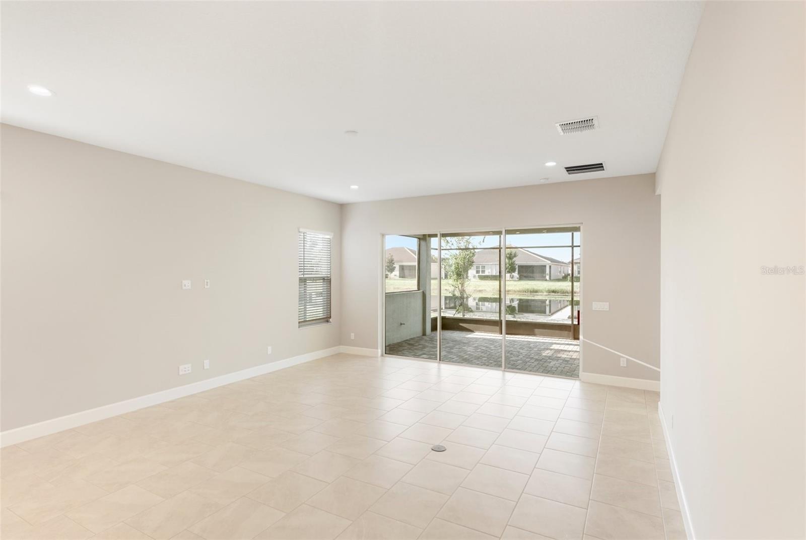 Image 23 of 50 For 4838 Sevilla Shores Drive