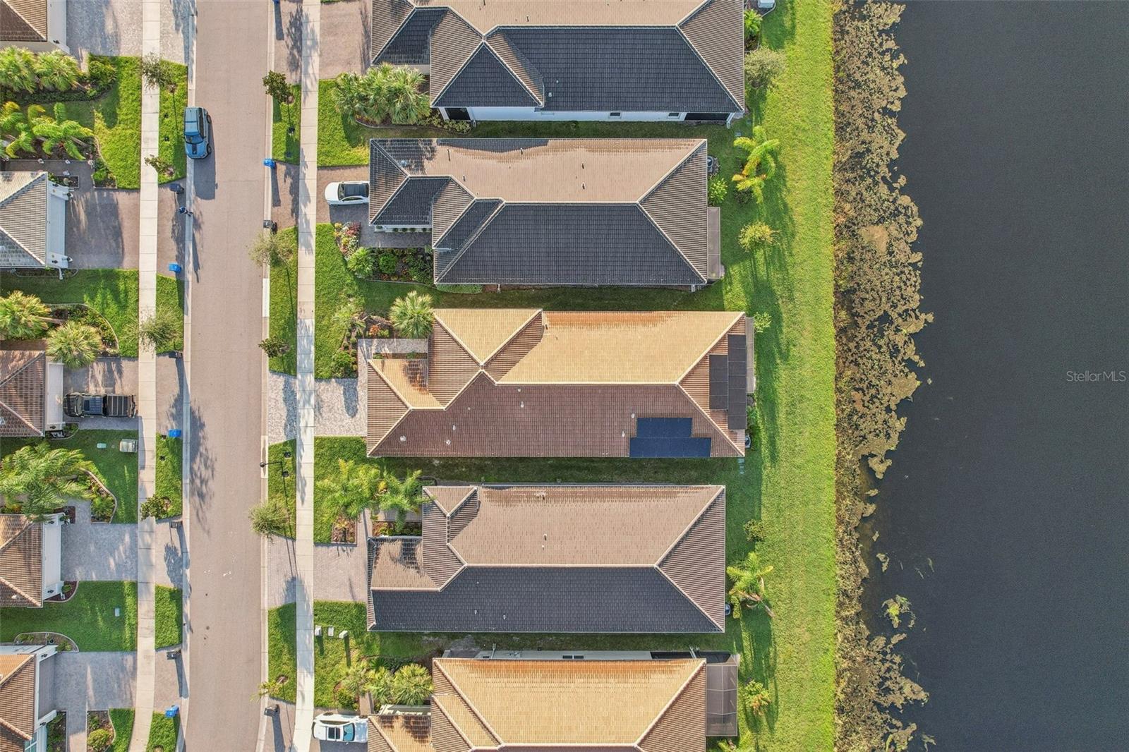 Image 38 of 50 For 4838 Sevilla Shores Drive