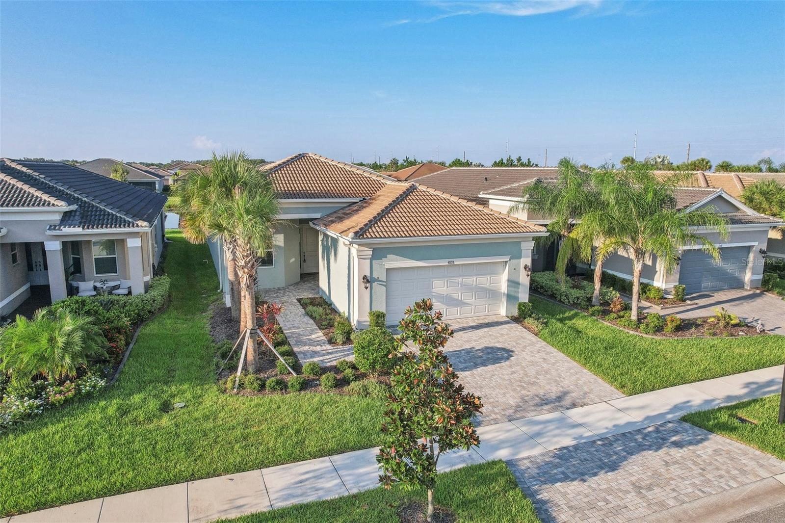 Image 6 of 50 For 4838 Sevilla Shores Drive